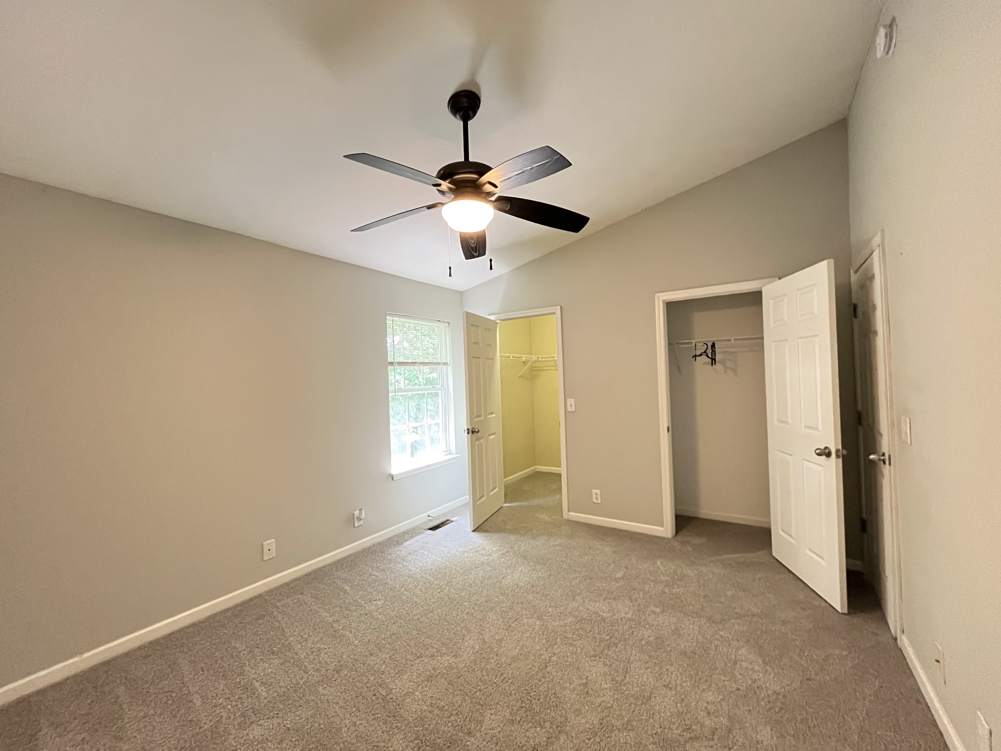 3023 London View Dr