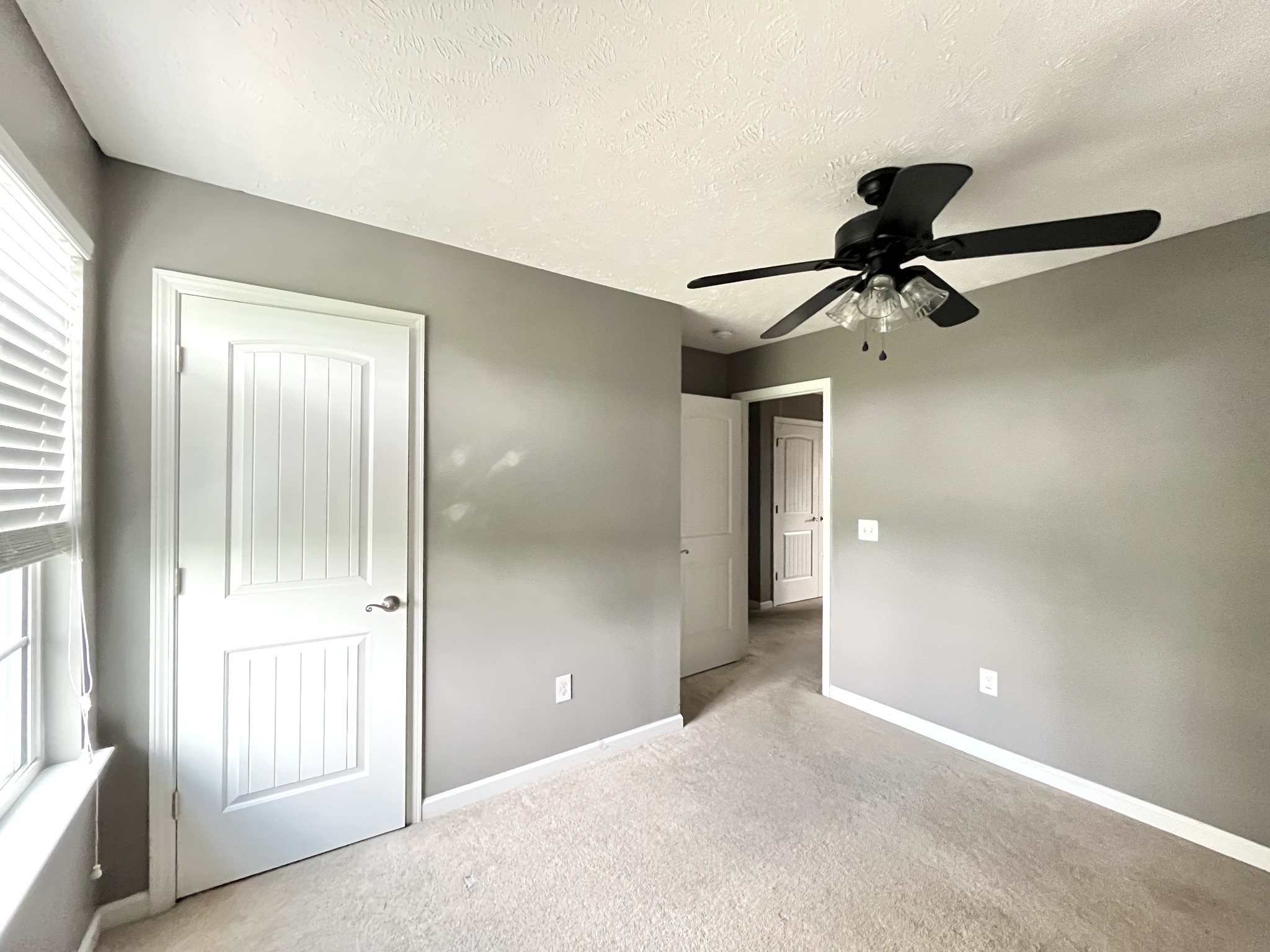 2431 New Holland Cir