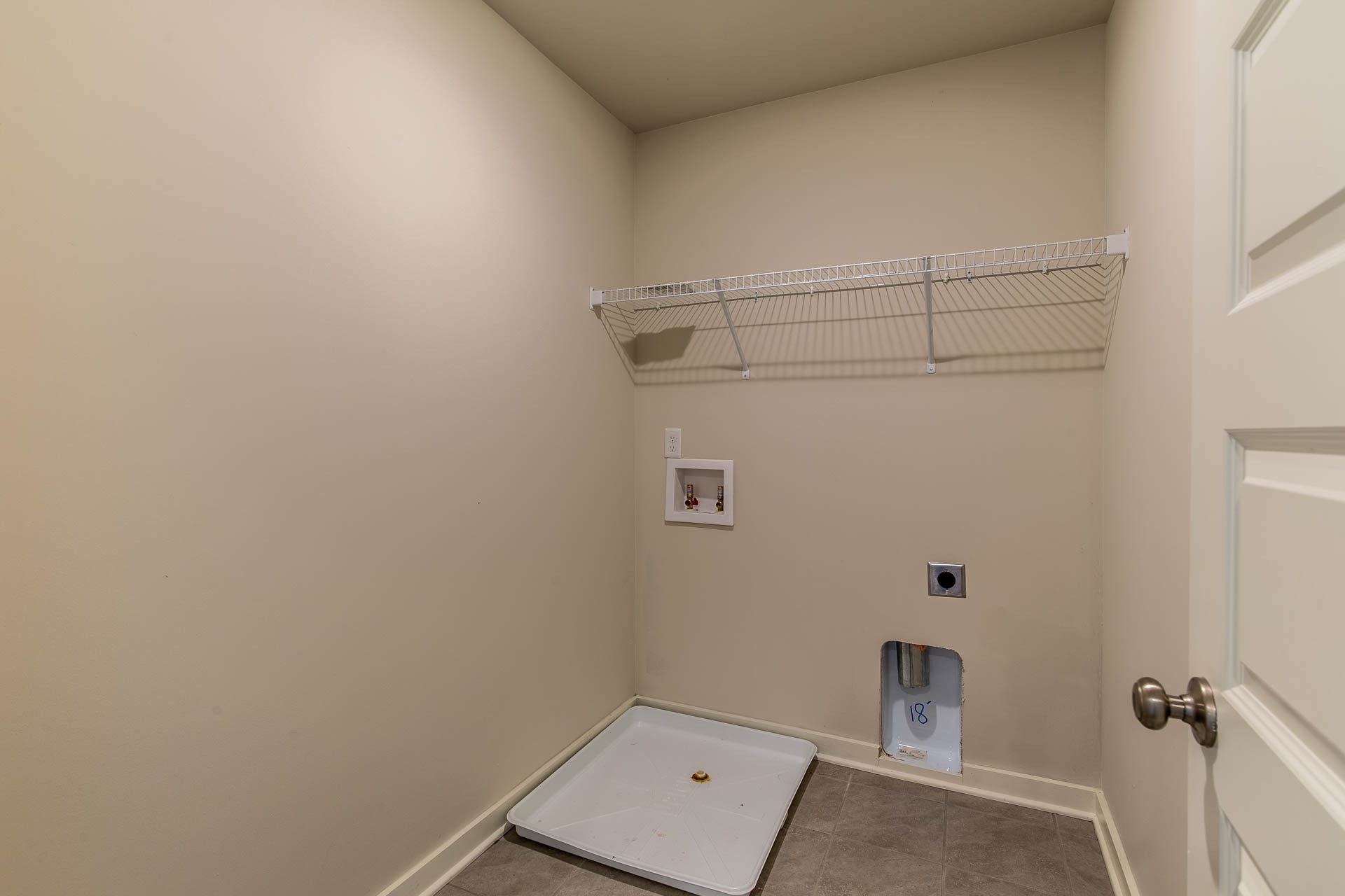 3157 Rift Ln