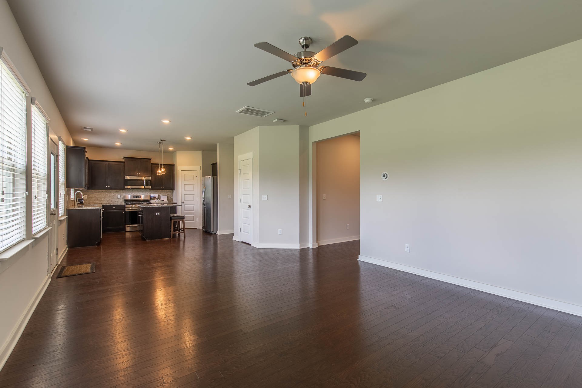 3157 Rift Ln