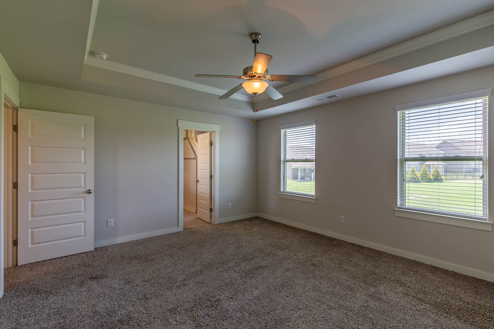 3157 Rift Ln