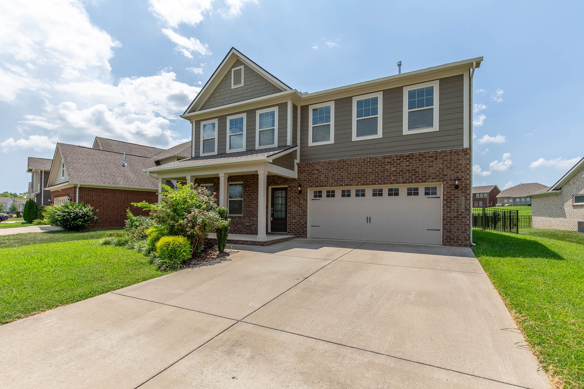 3157 Rift Ln