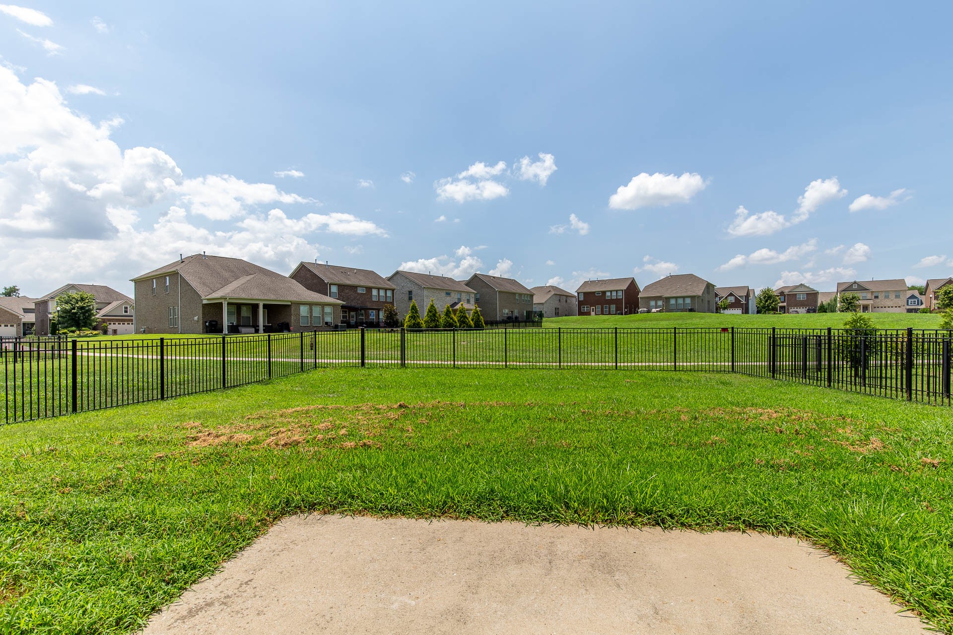 3157 Rift Ln