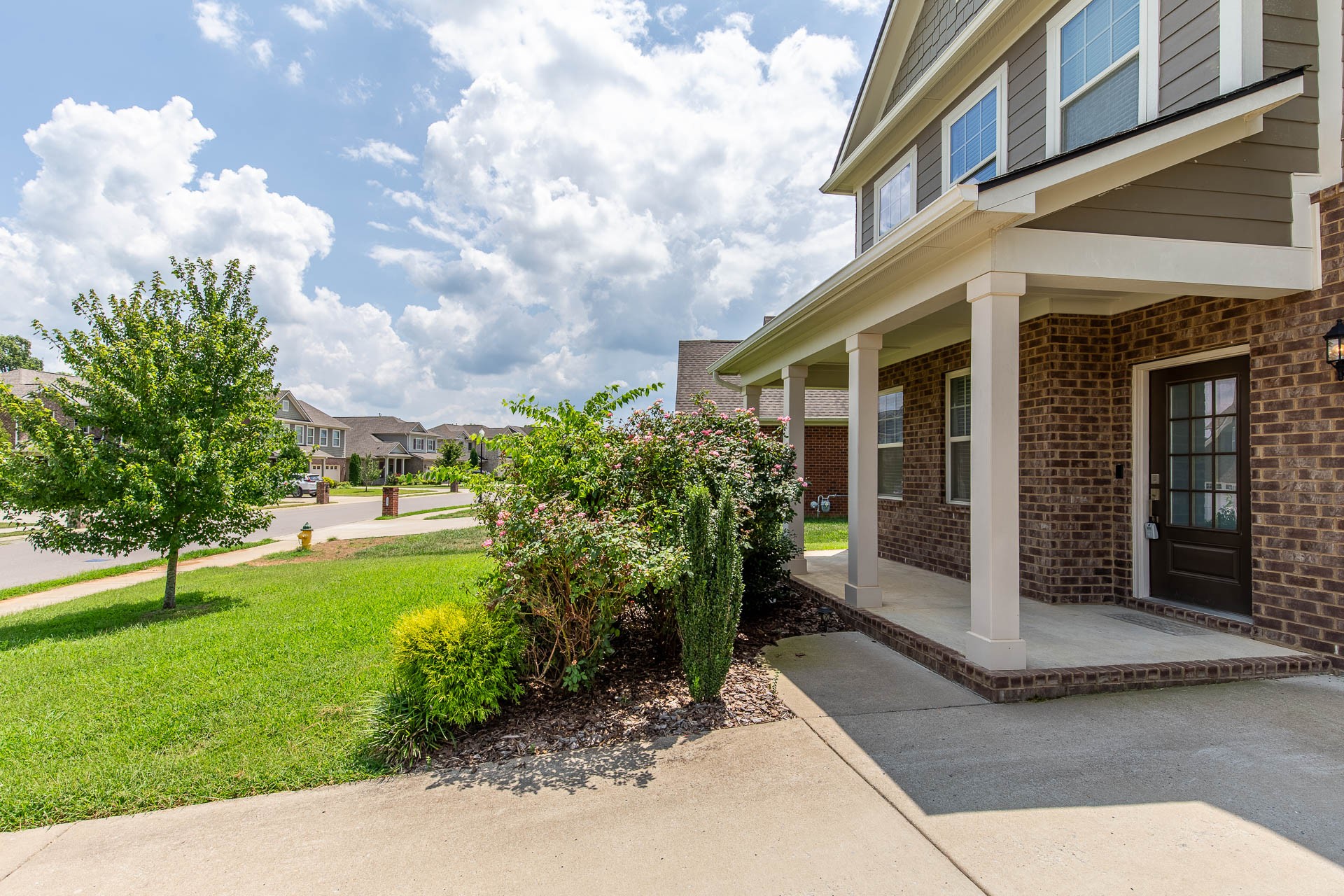 3157 Rift Ln