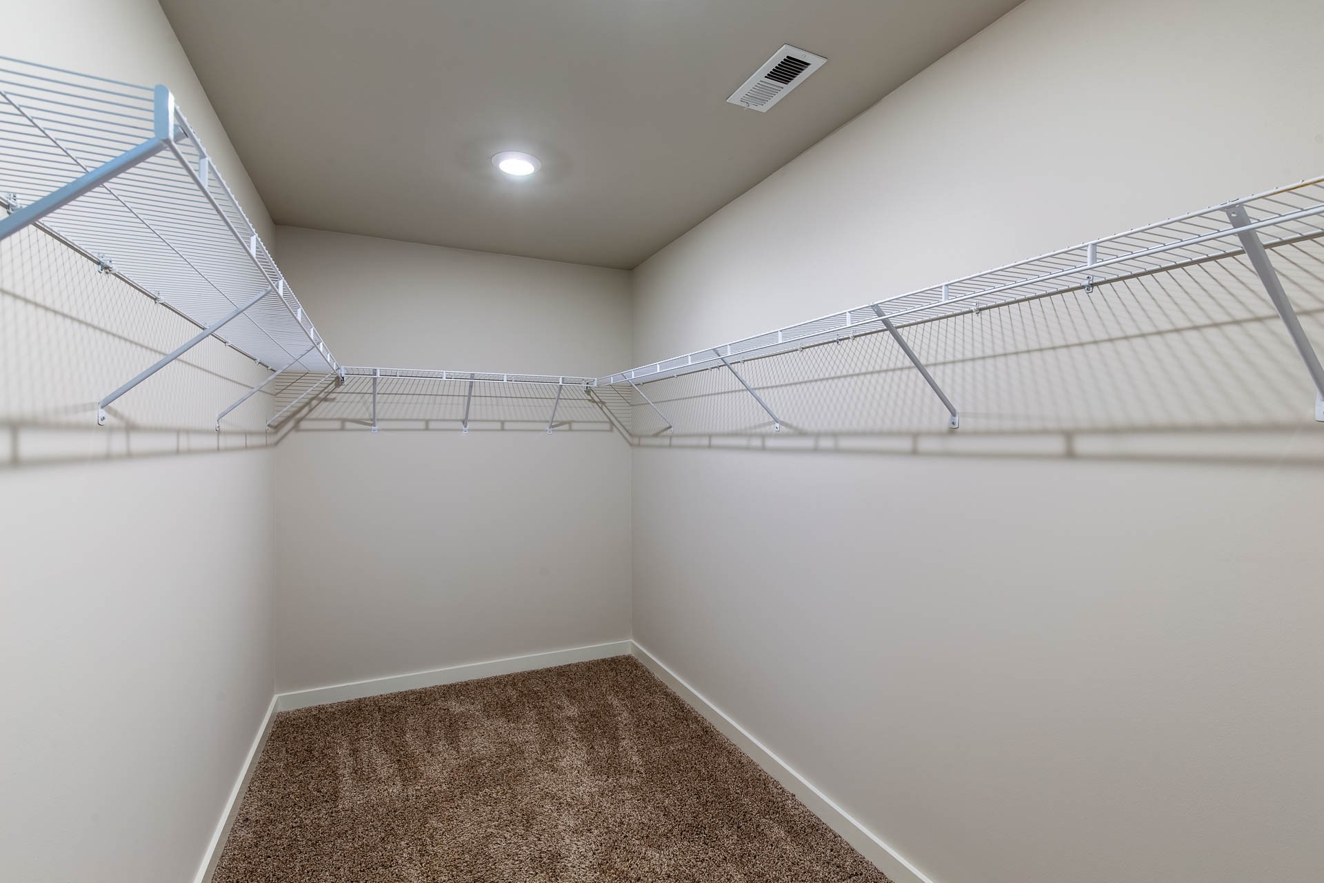 3157 Rift Ln
