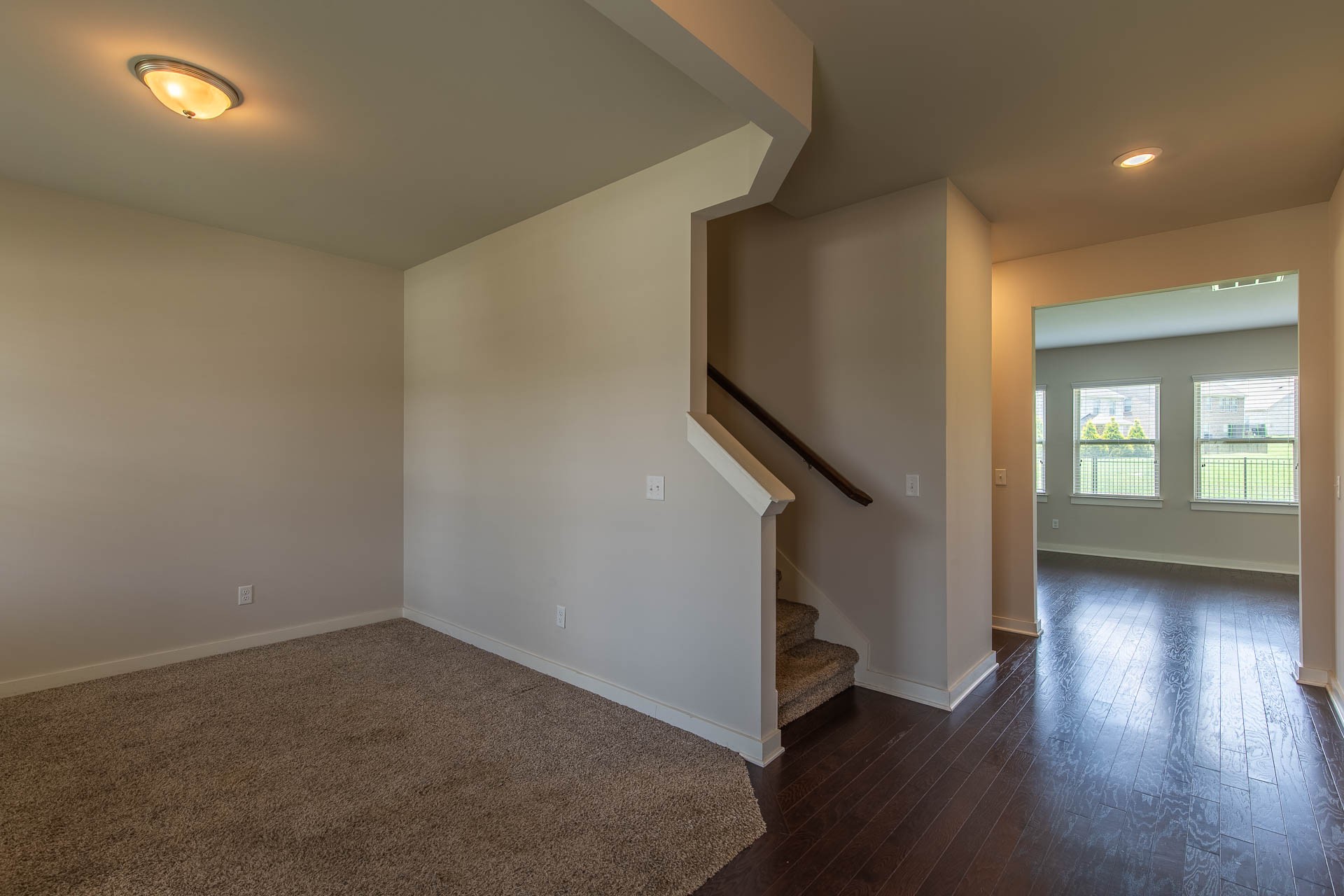 3157 Rift Ln