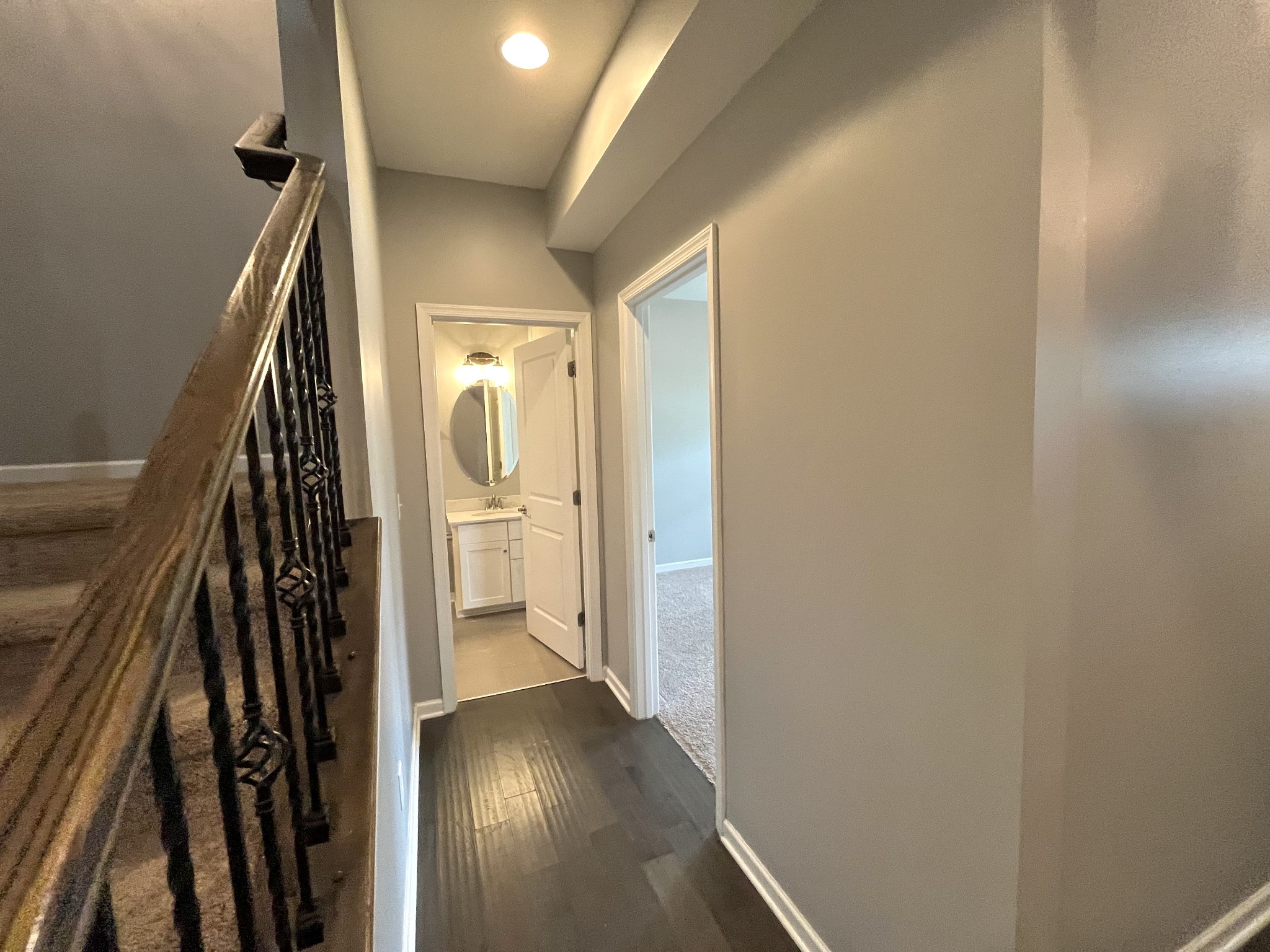 3012 Ledgebrook Dr