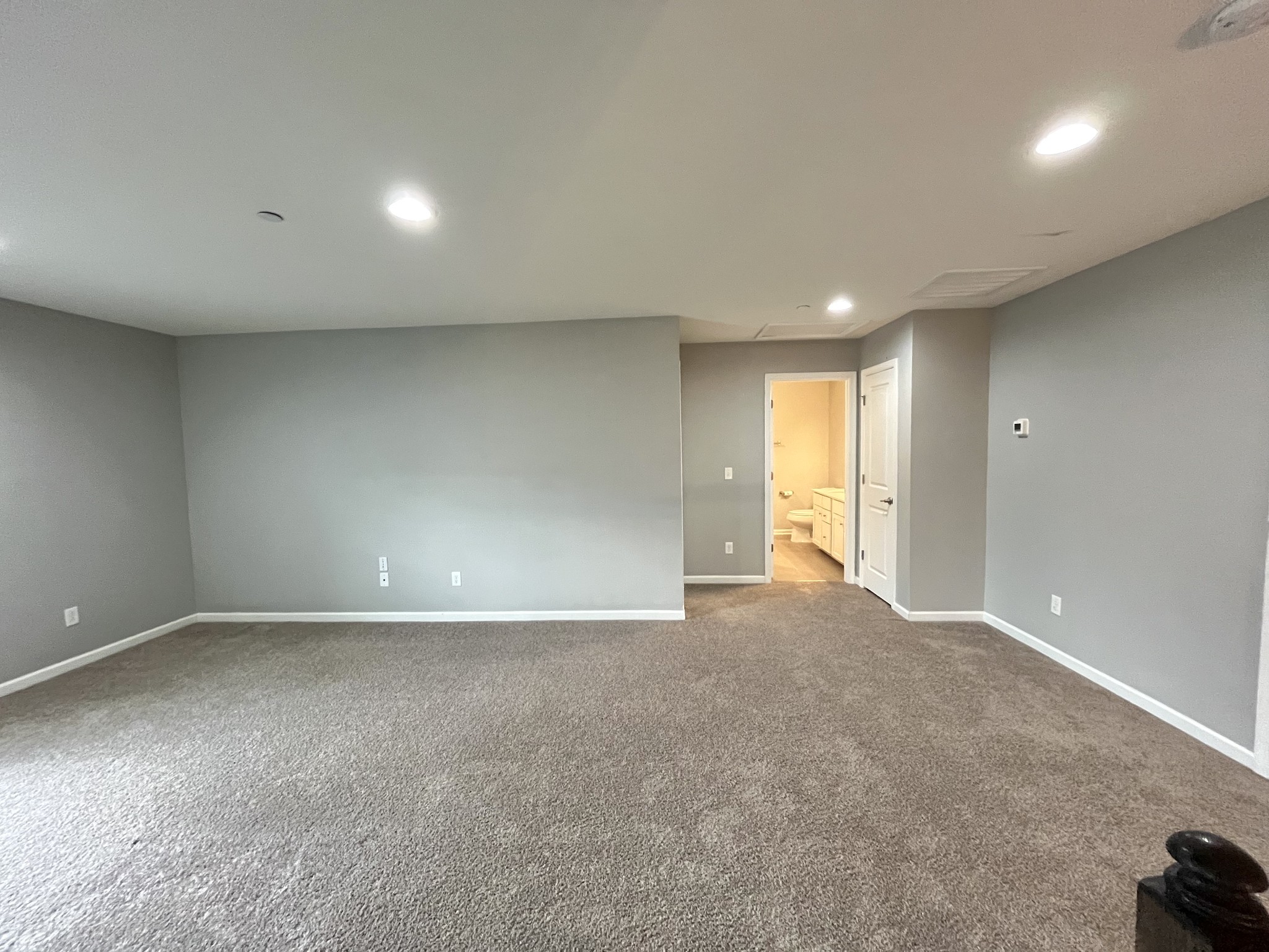 3012 Ledgebrook Dr