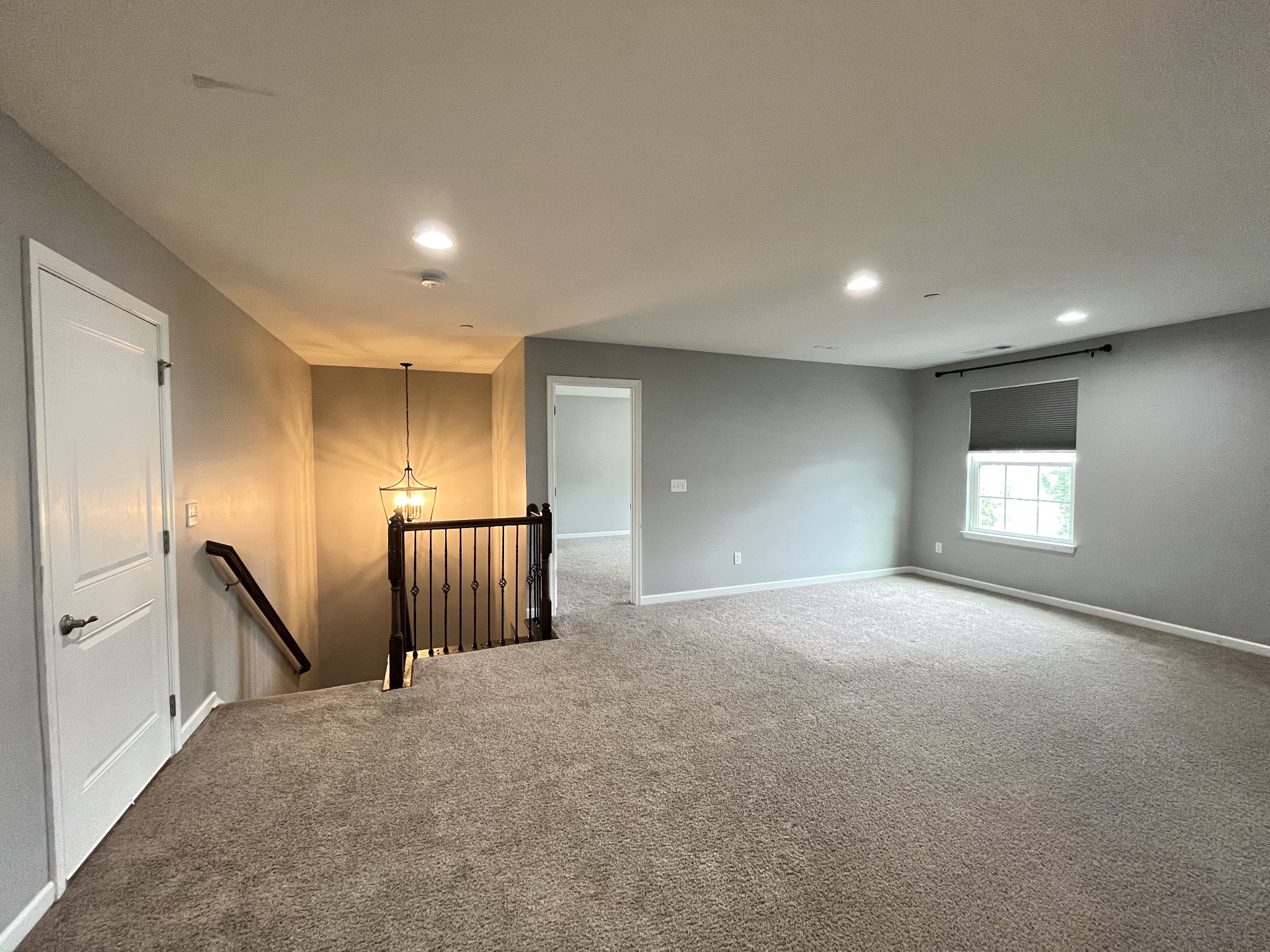 3012 Ledgebrook Dr