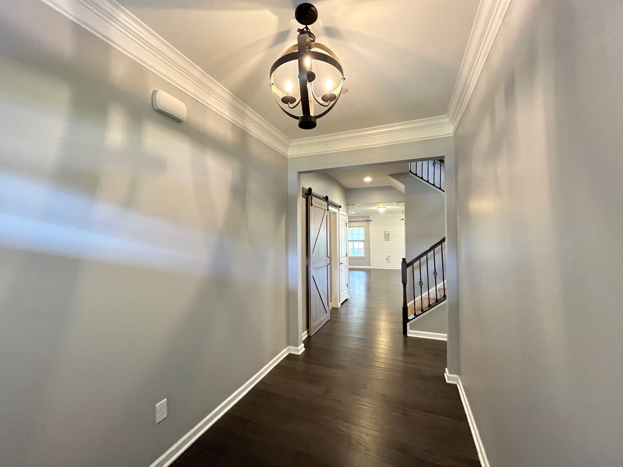 3012 Ledgebrook Dr