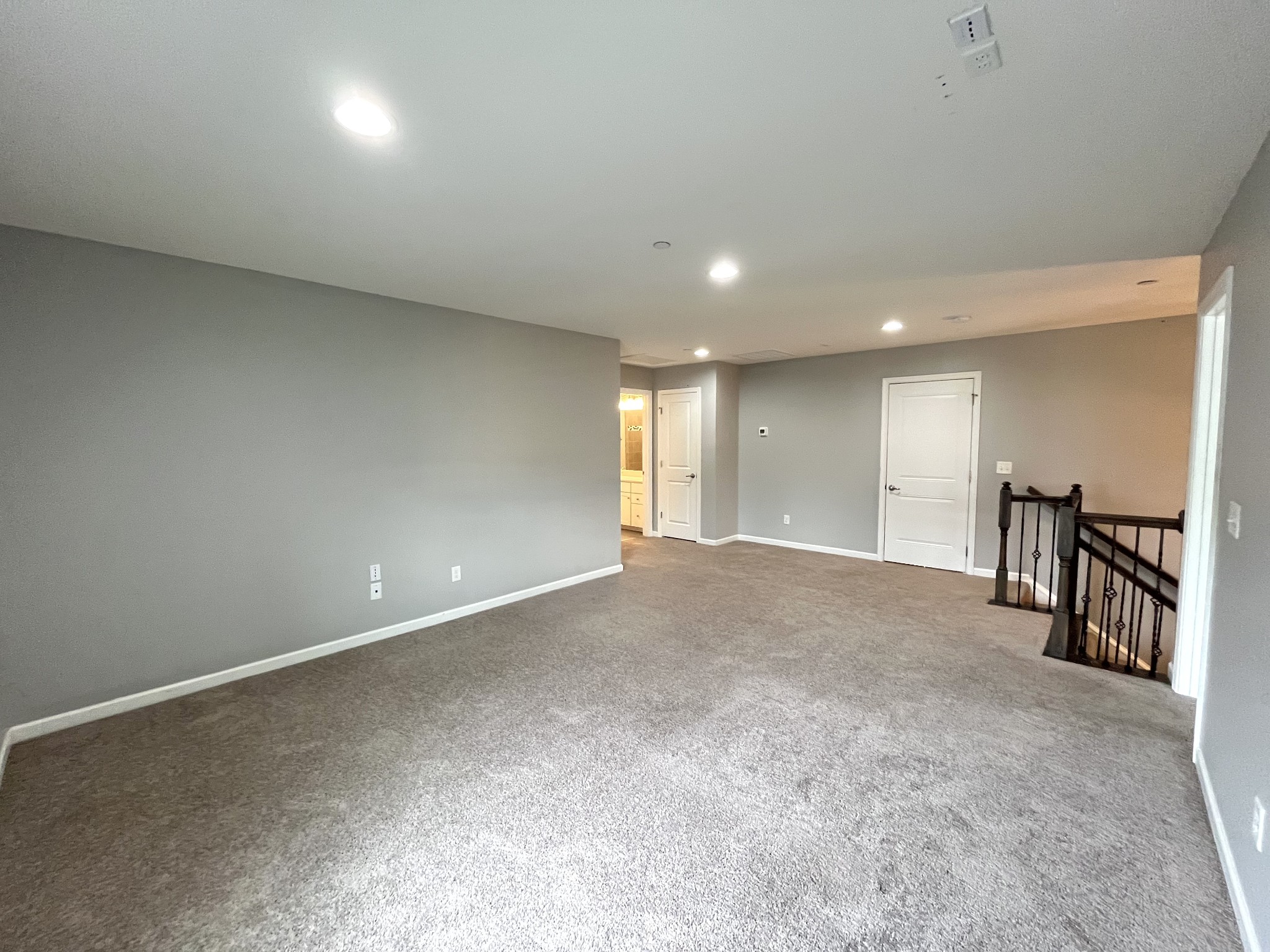3012 Ledgebrook Dr