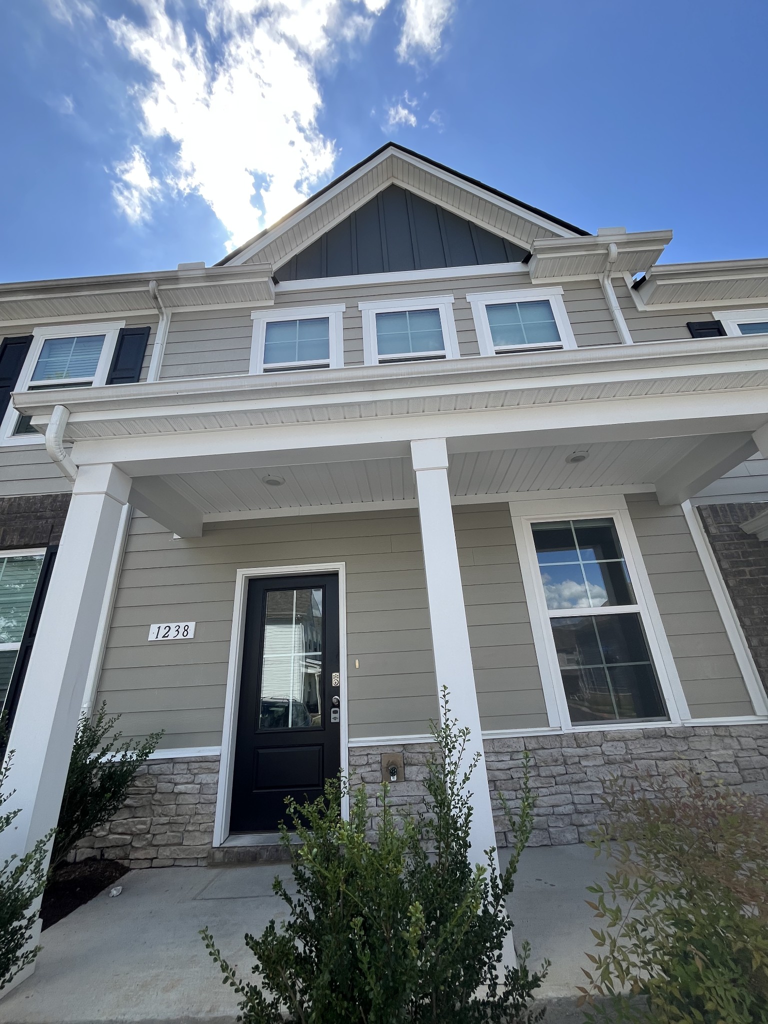 1238 Mason Dl
