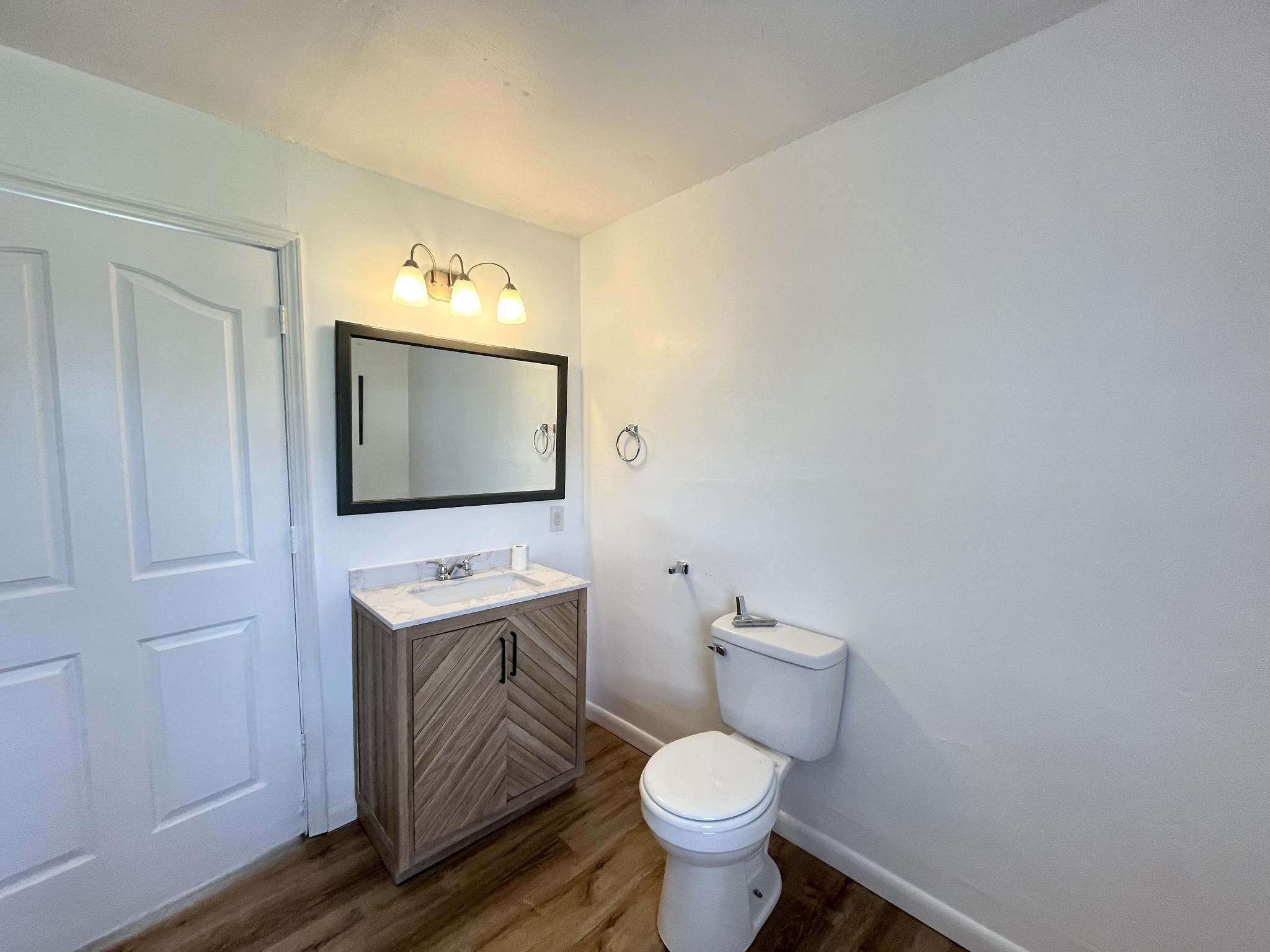 481 McQuade Cir