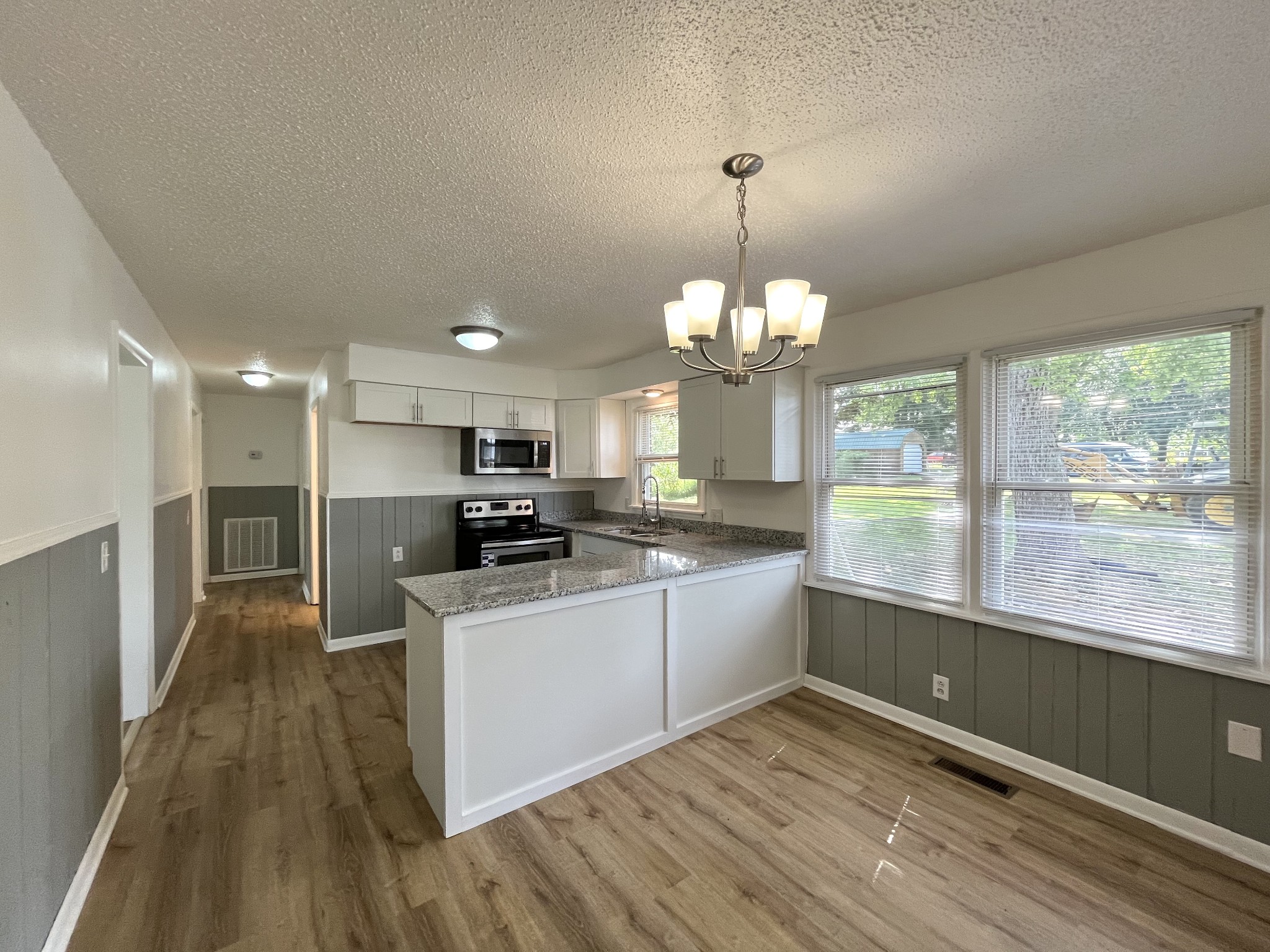 481 McQuade Cir
