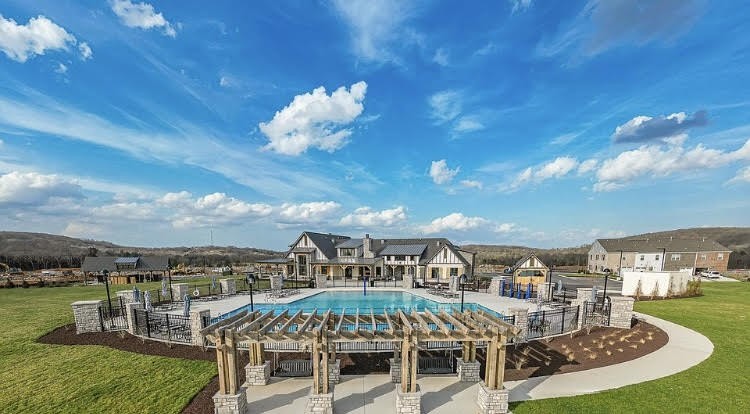 728 Hahn Ct