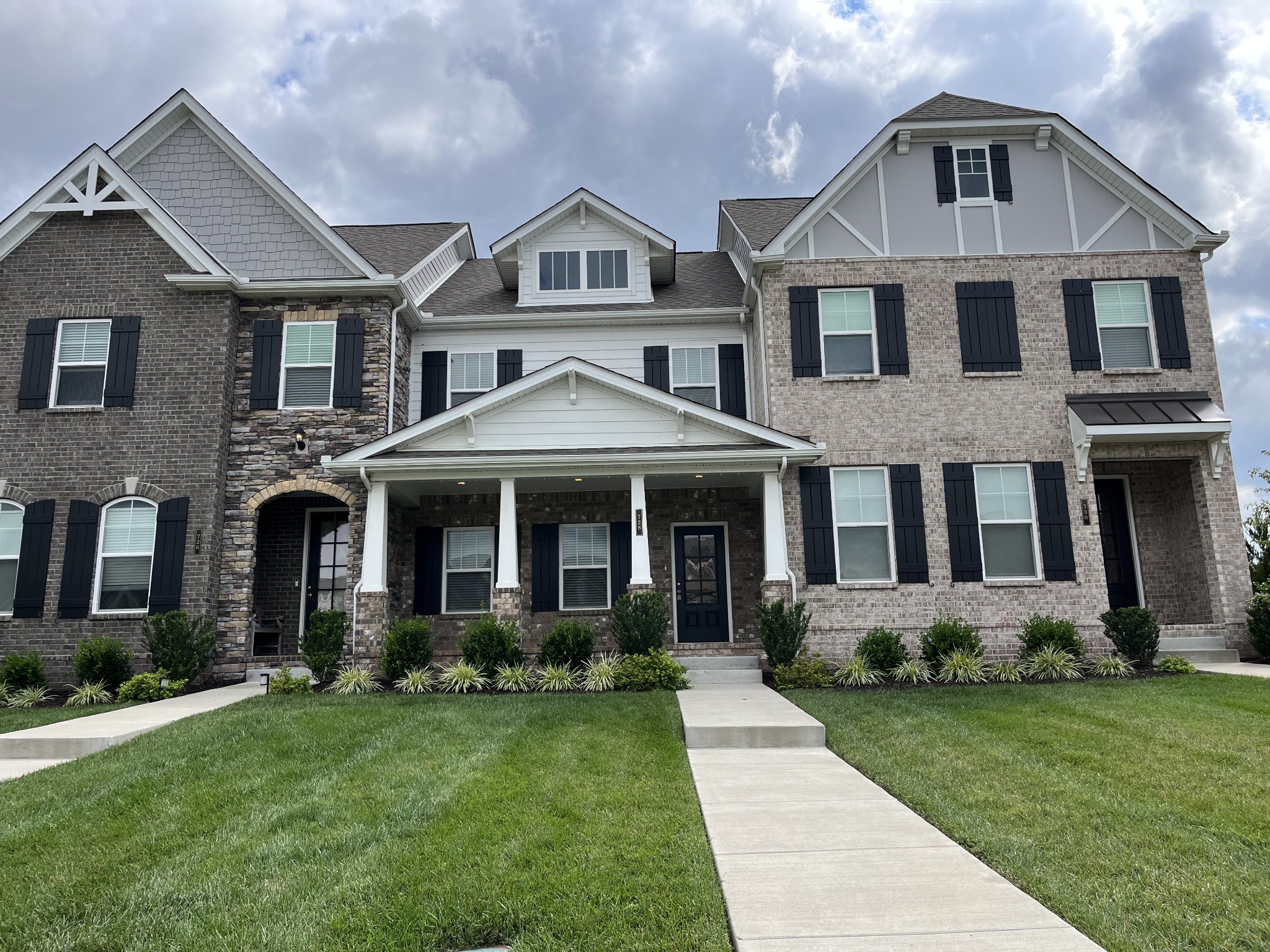 728 Hahn Ct