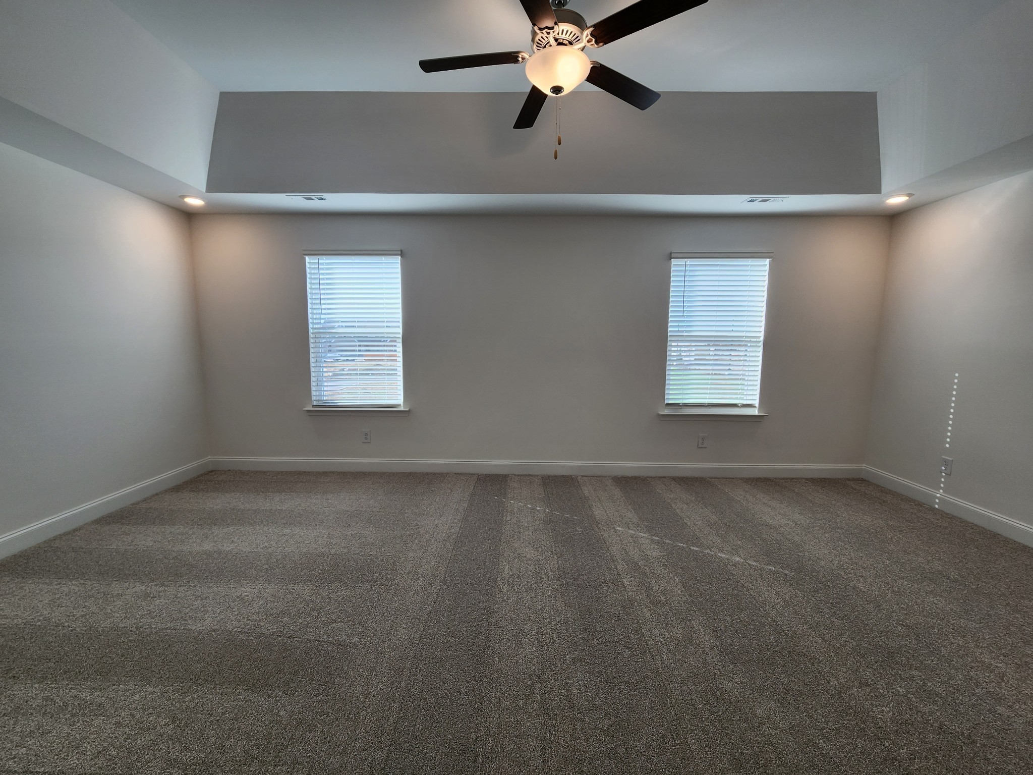 728 Hahn Ct