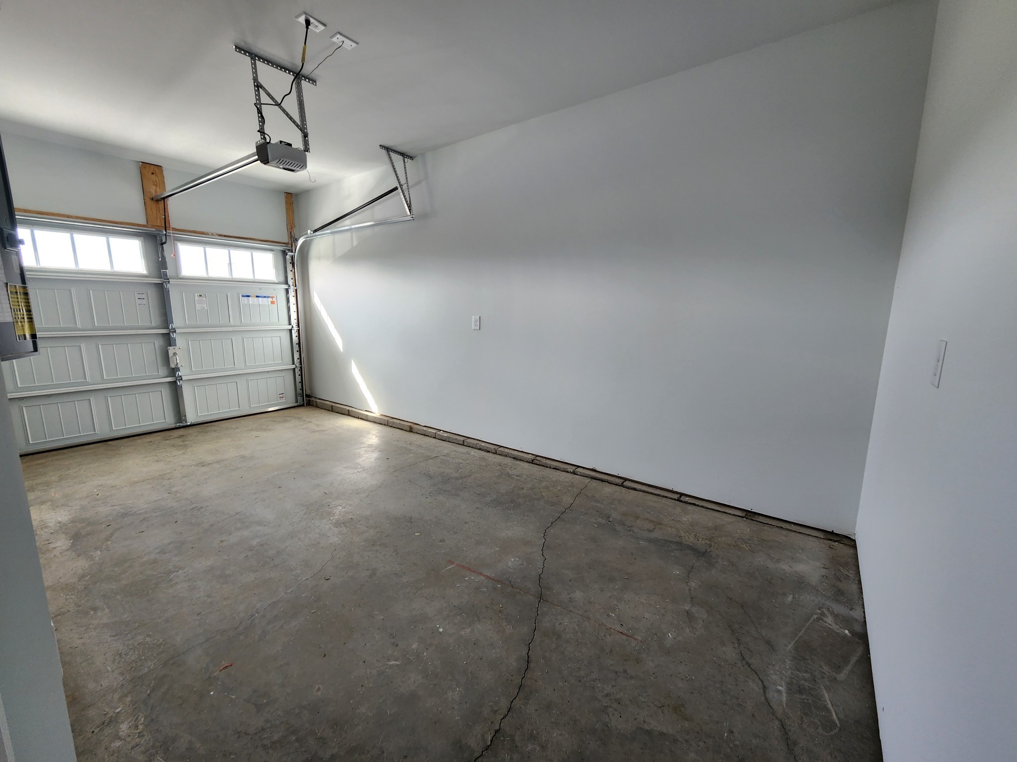 728 Hahn Ct