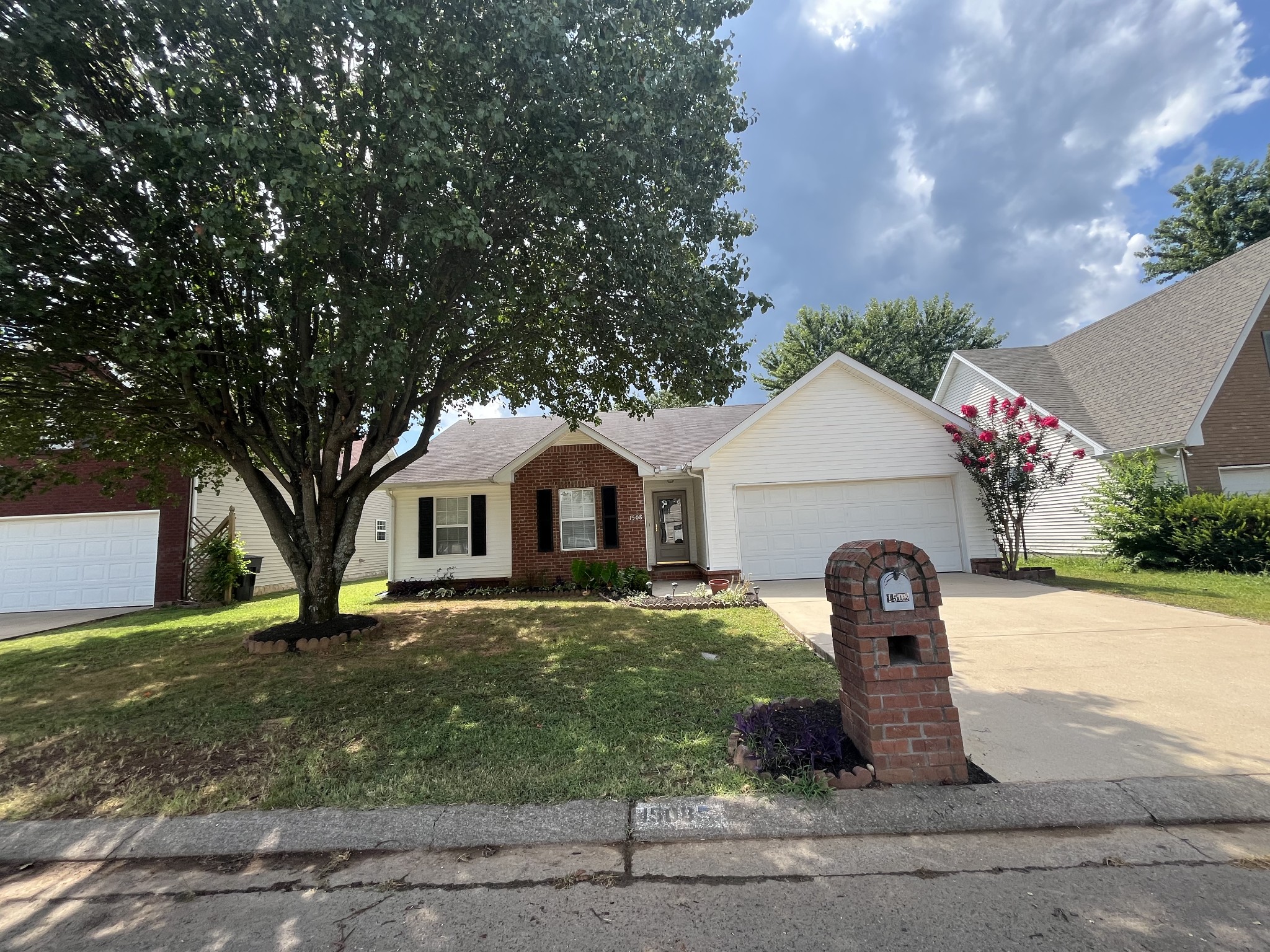 1508 Carrick Dr