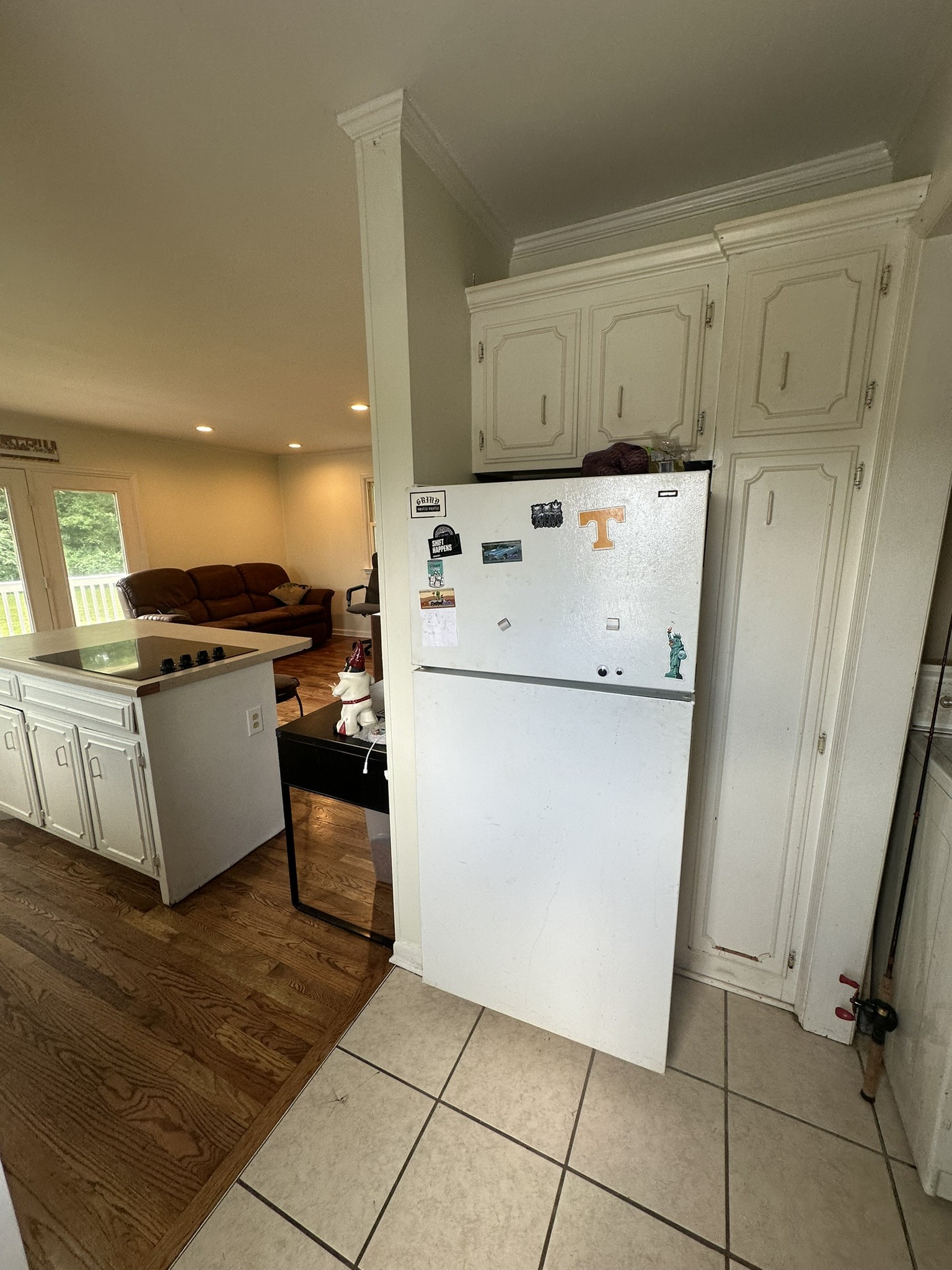 2039 W Jefferson Pike