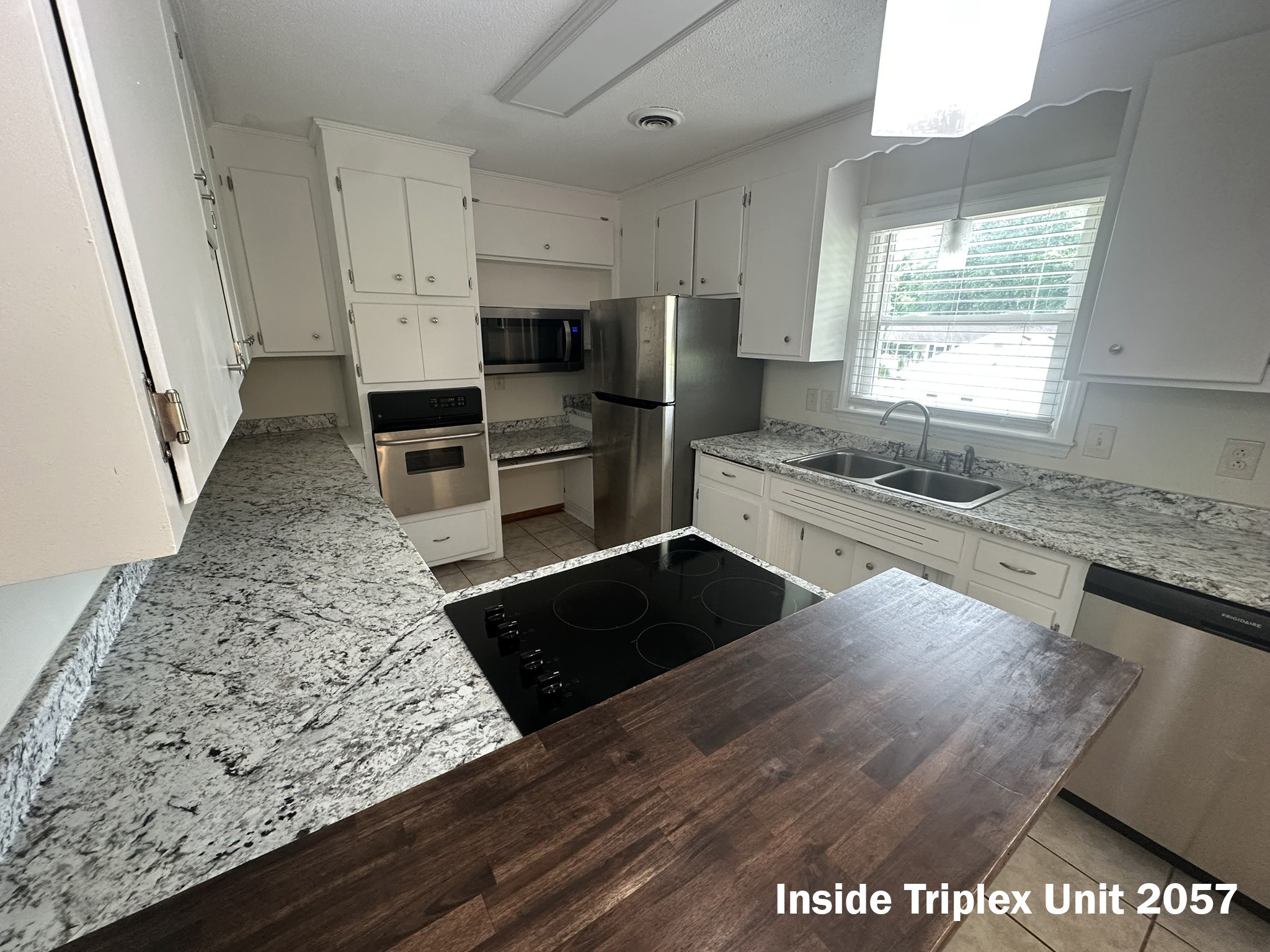 2053 W Jefferson Pike