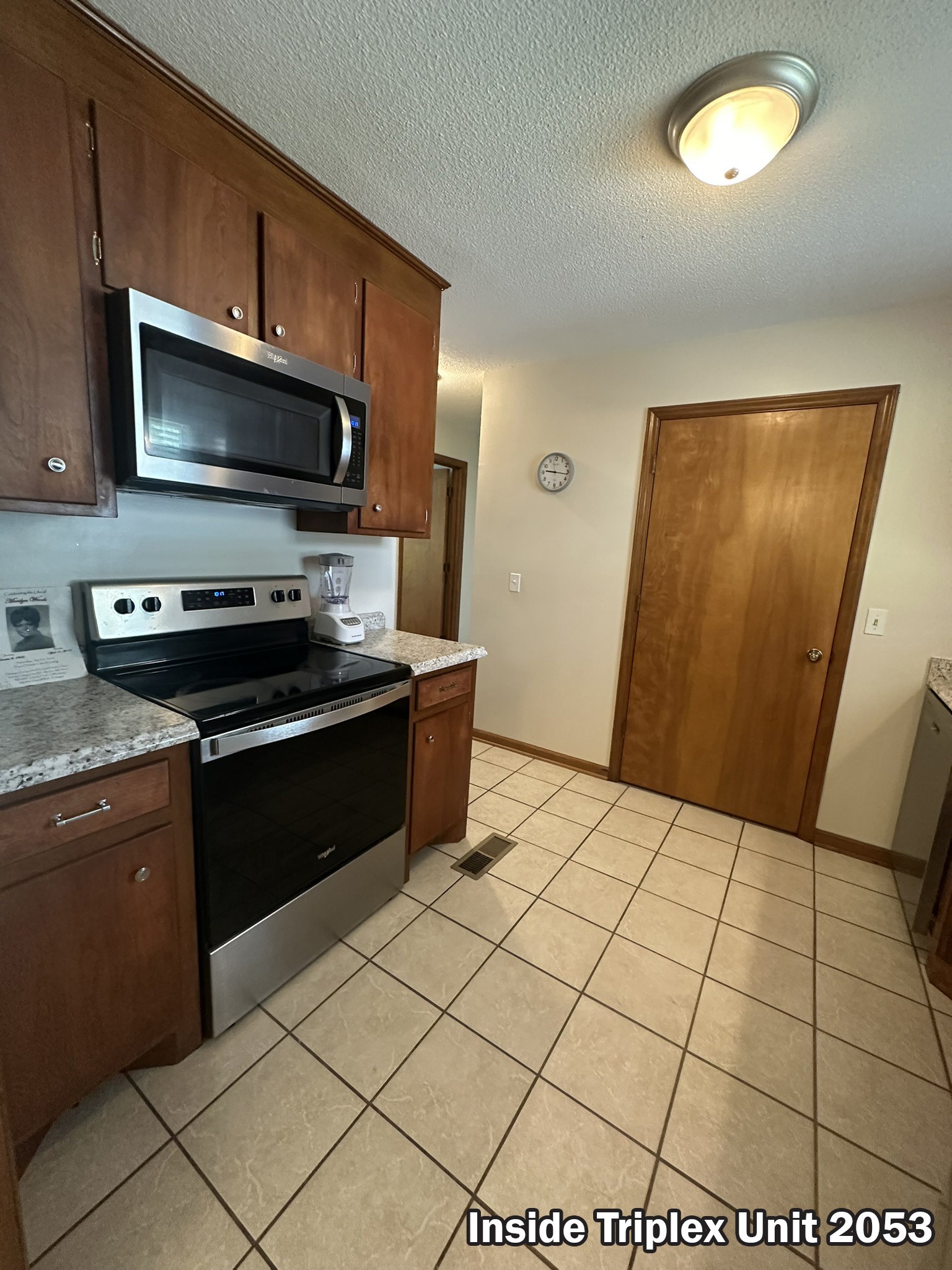 2053 W Jefferson Pike