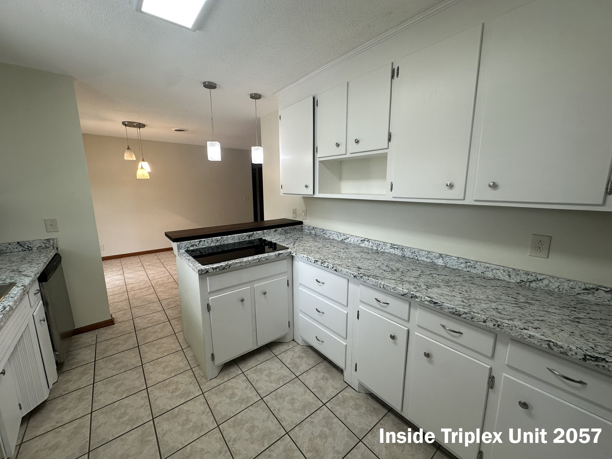 2053 W Jefferson Pike