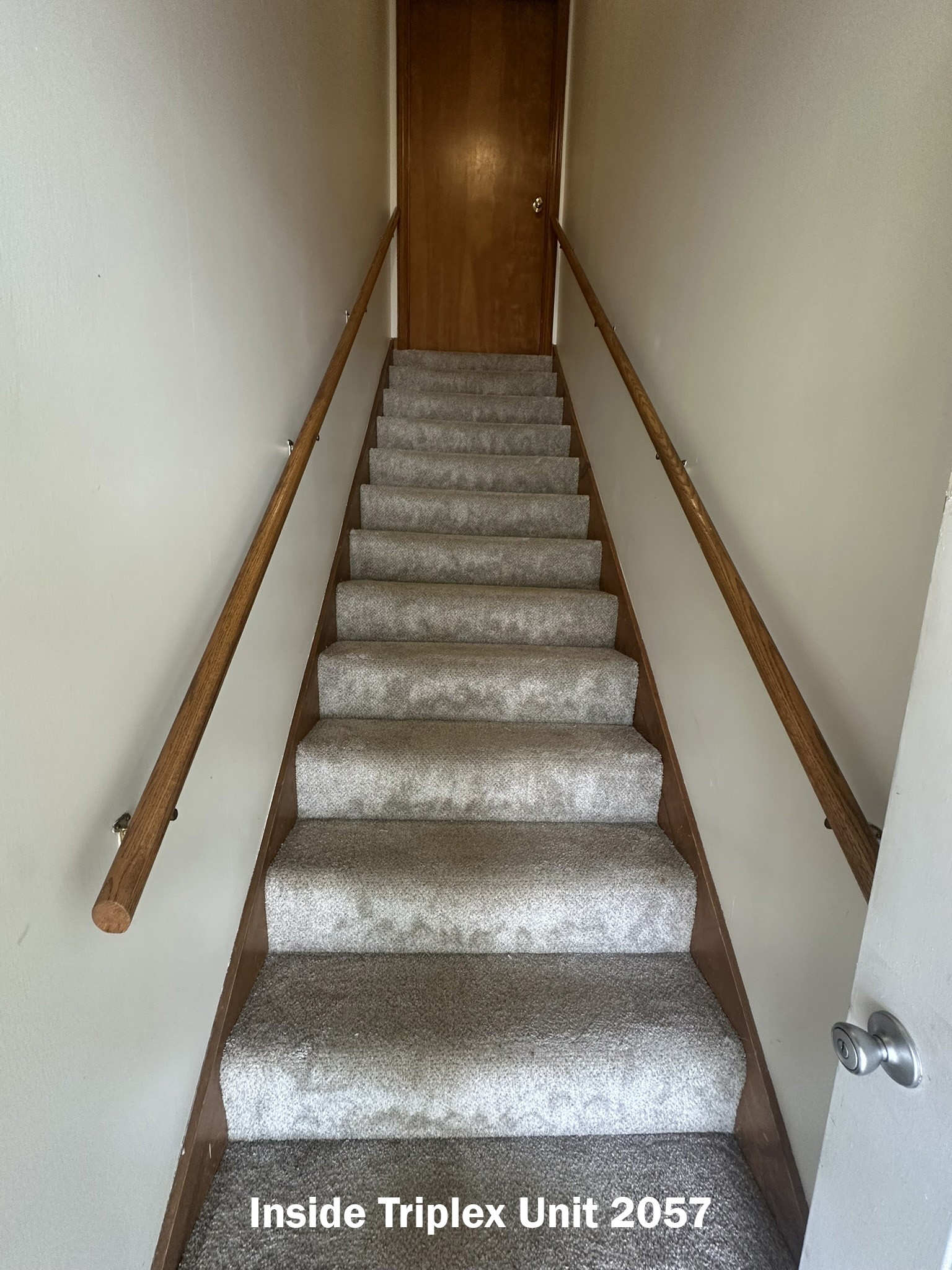 2053 W Jefferson Pike