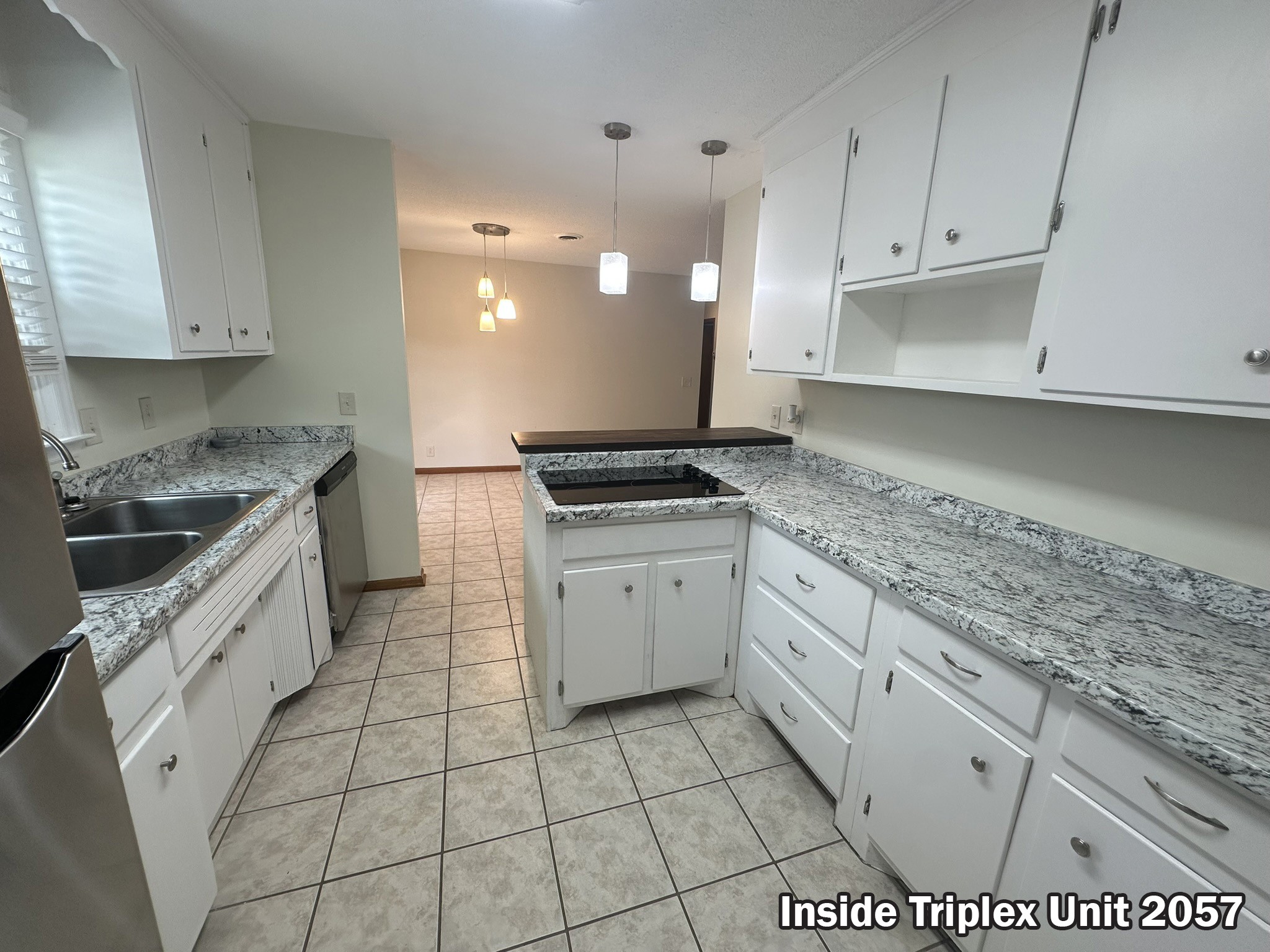 2053 W Jefferson Pike