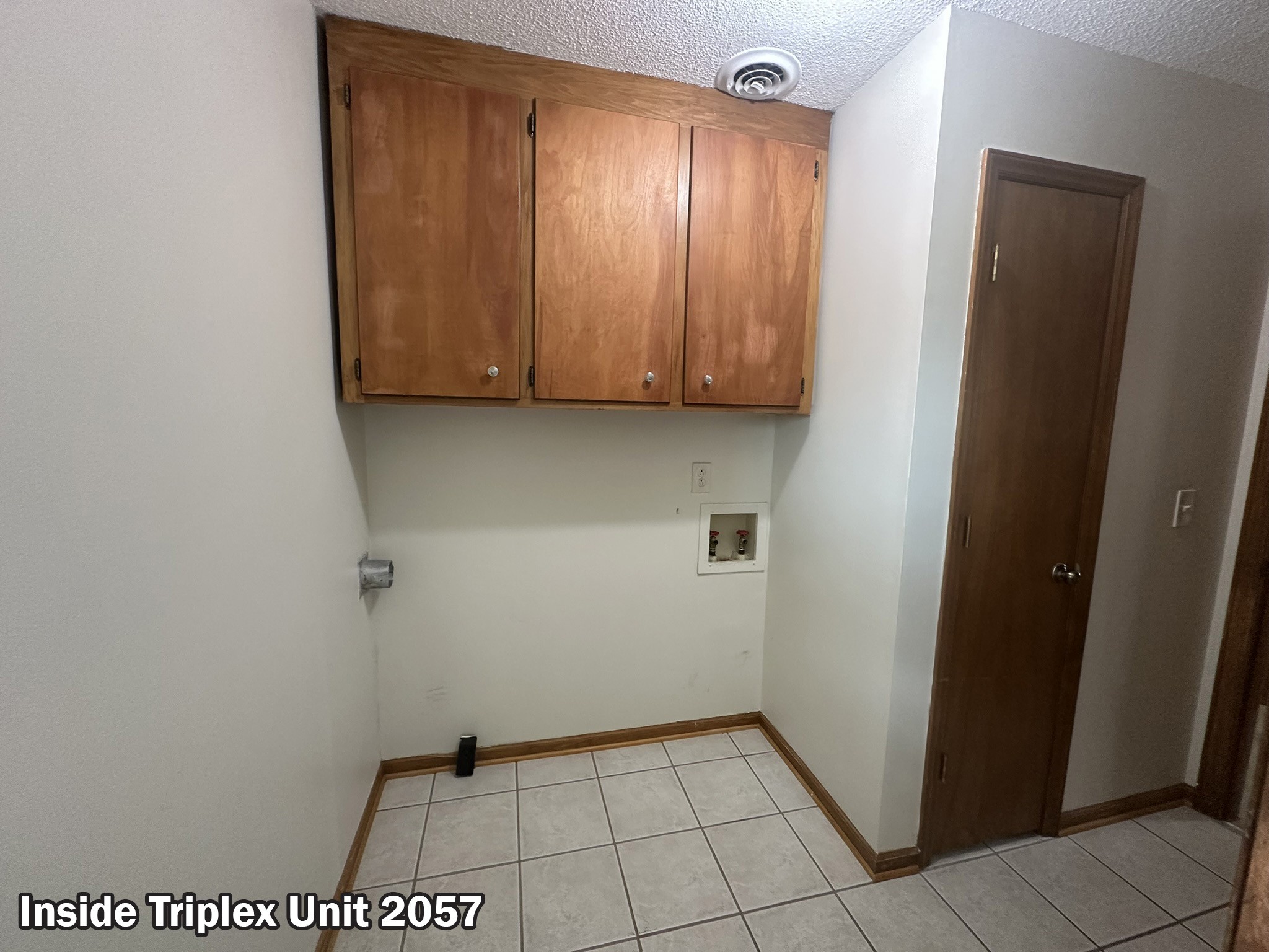 2053 W Jefferson Pike
