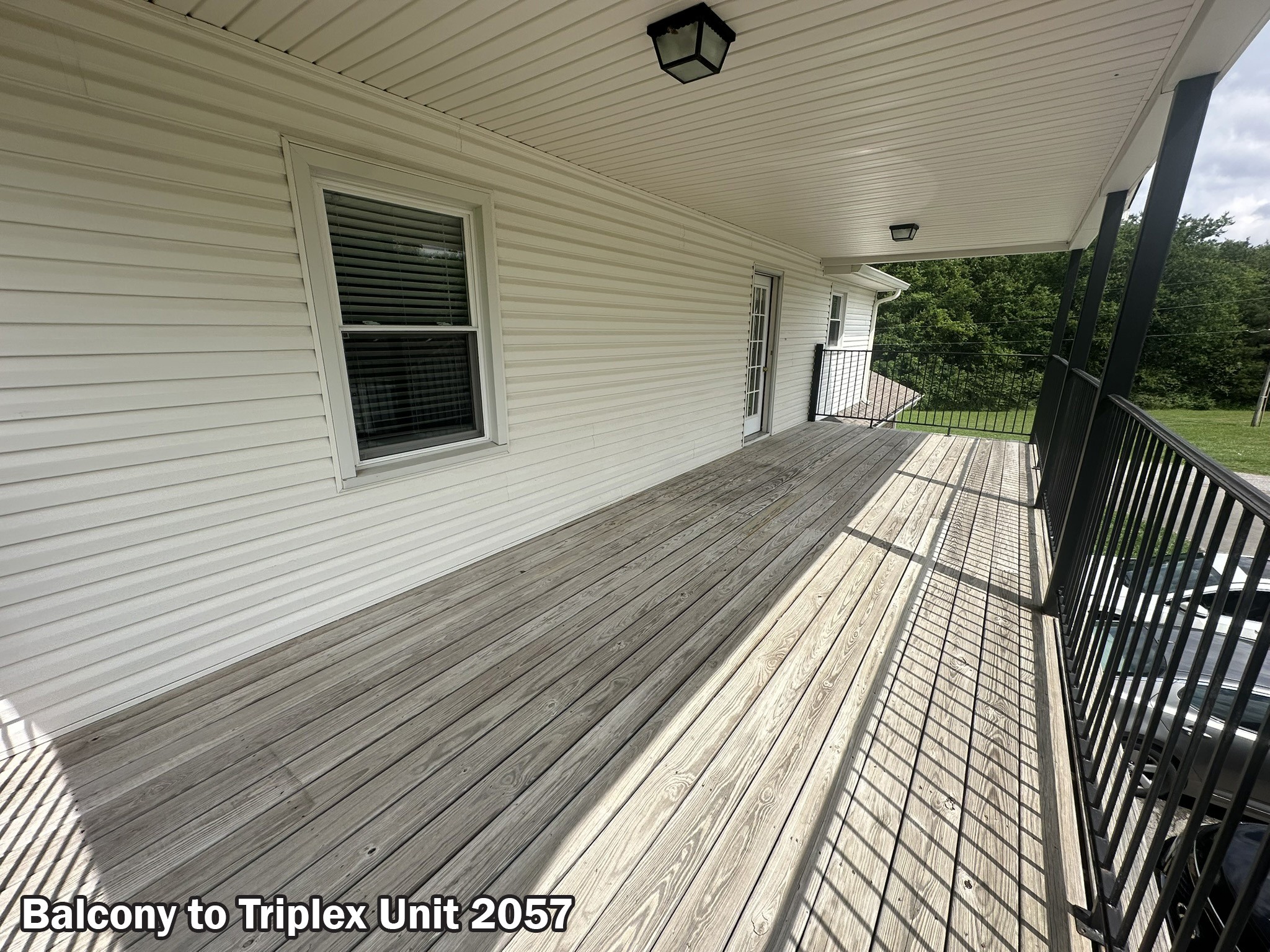 2053 W Jefferson Pike