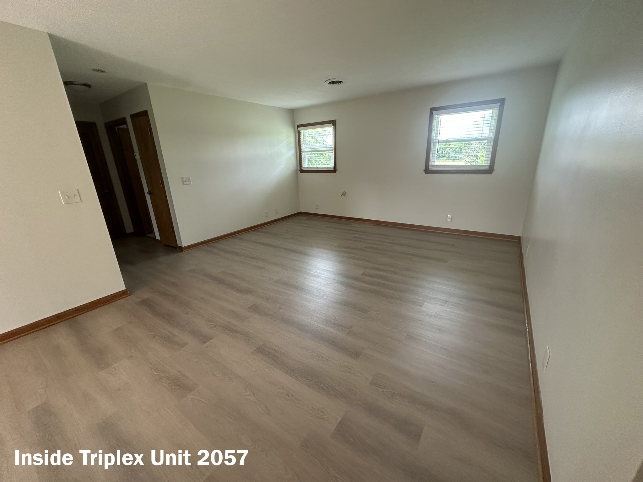 2053 W Jefferson Pike