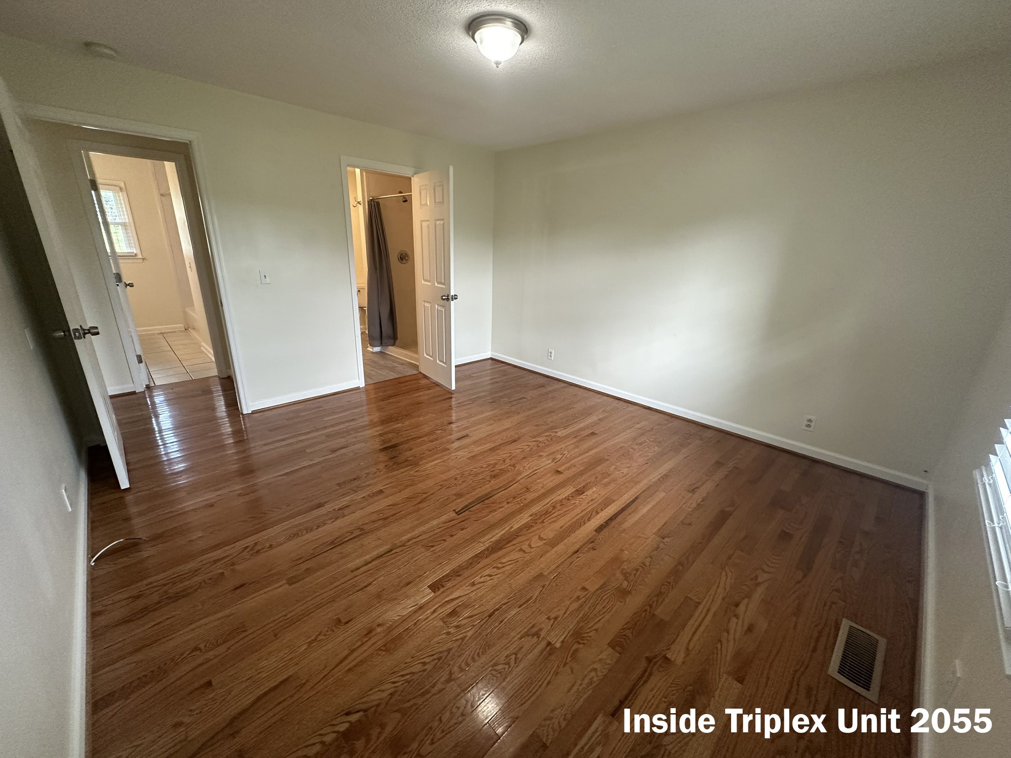2053 W Jefferson Pike