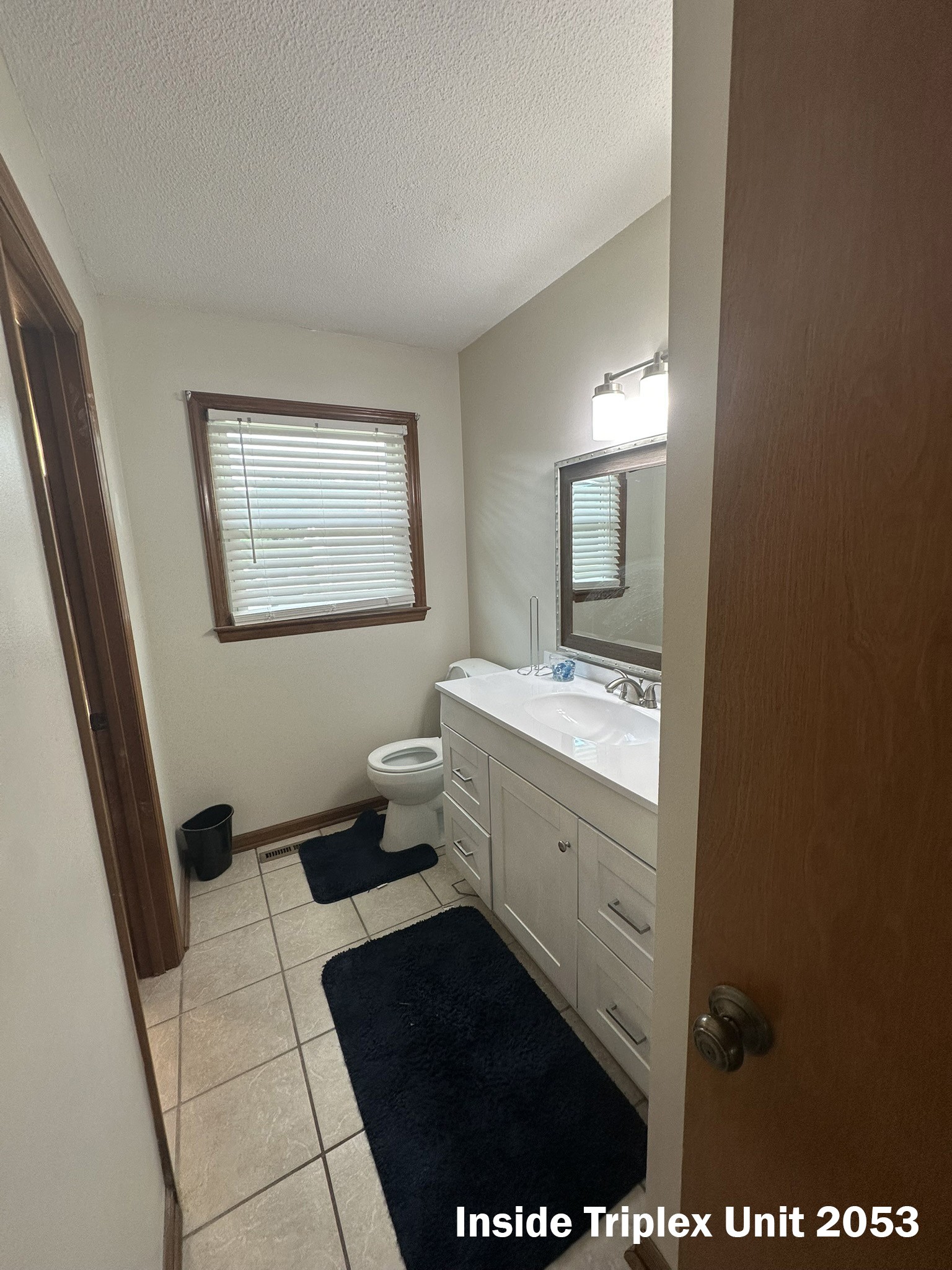 2053 W Jefferson Pike
