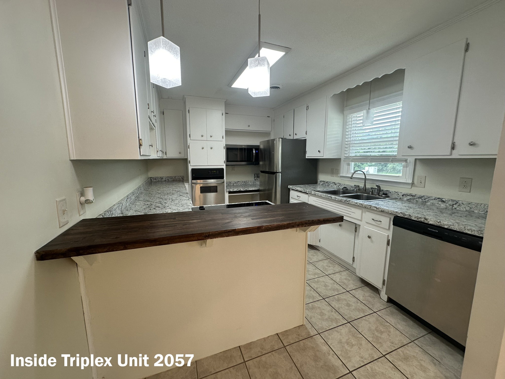 2053 W Jefferson Pike