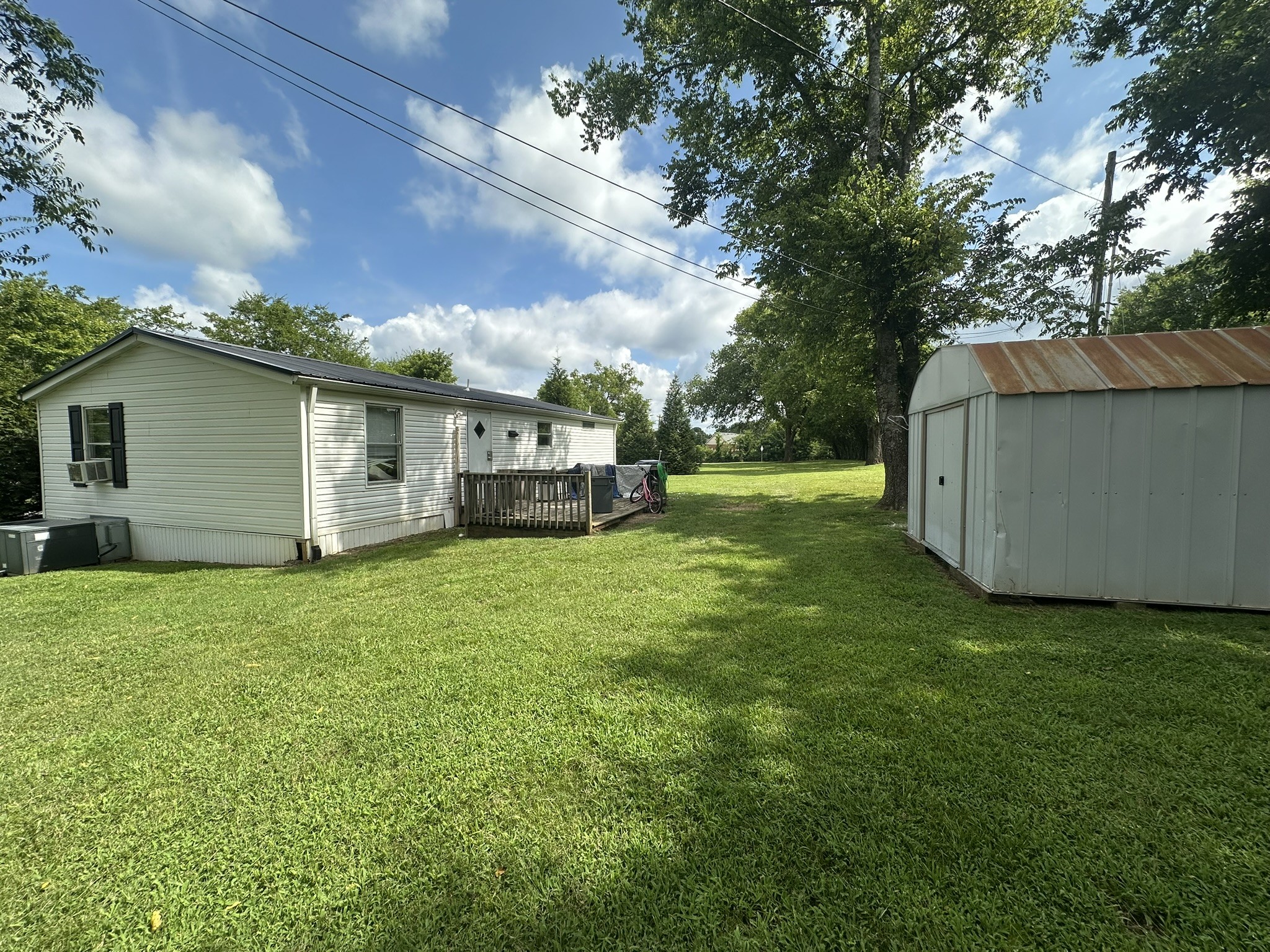1851 W Jefferson Pike
