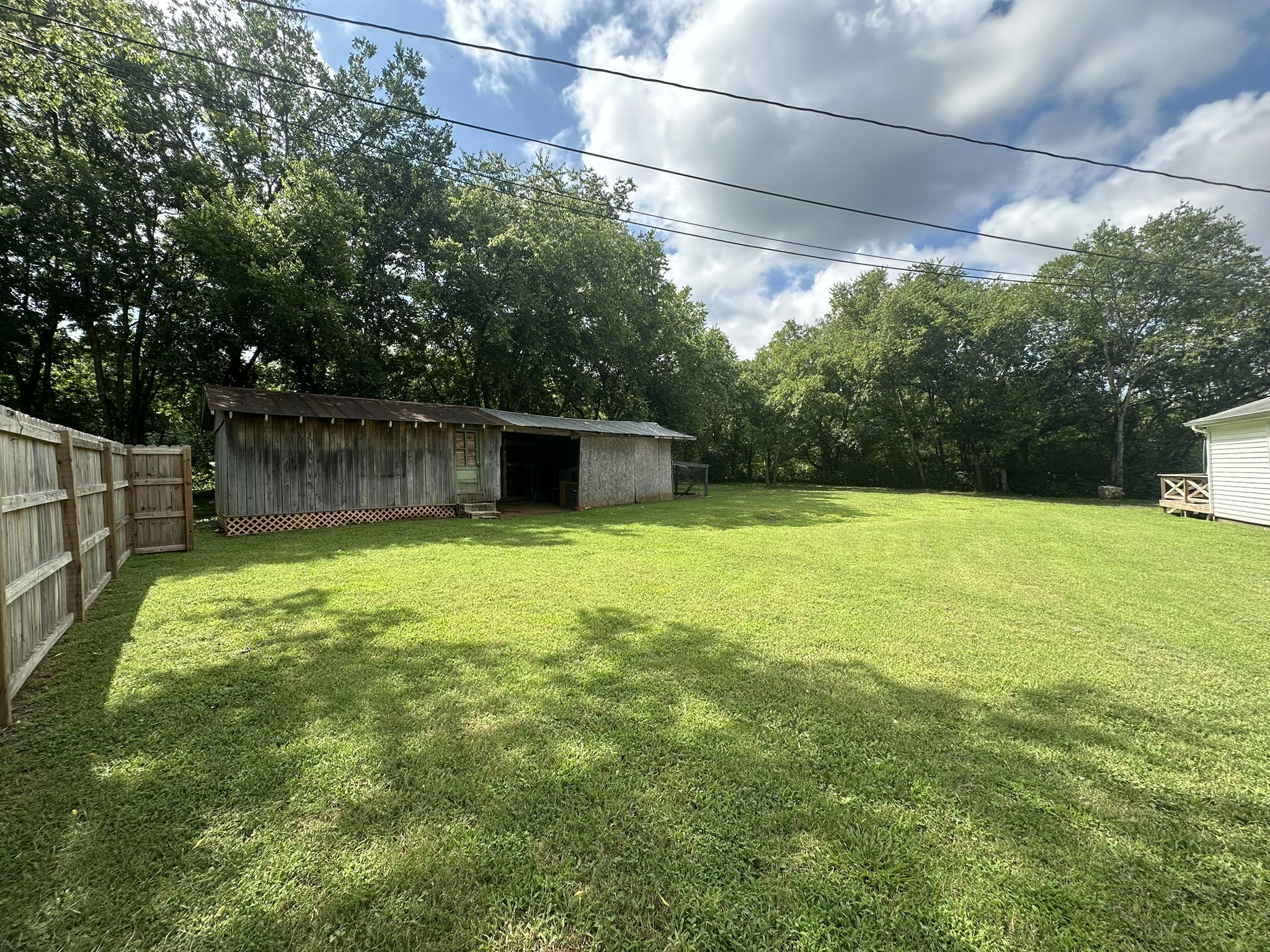 1851 W Jefferson Pike