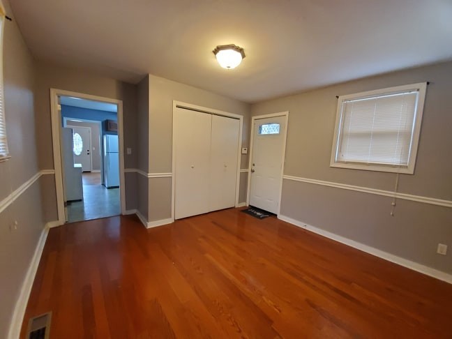874 W Sharpe Ave
