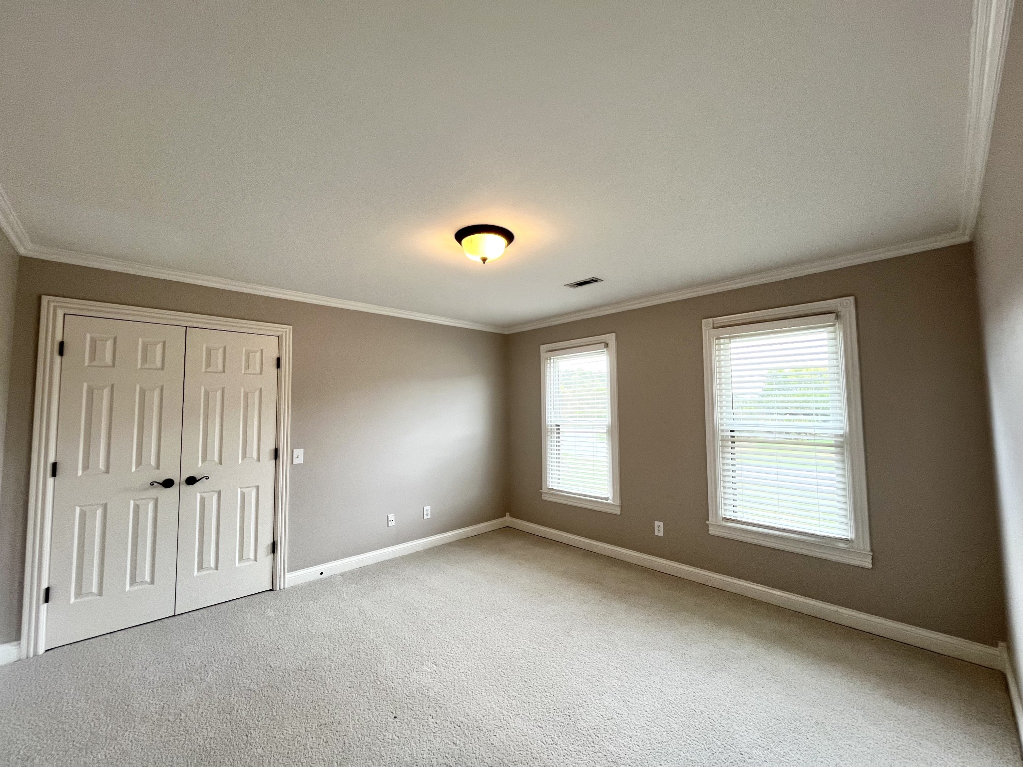9351 Smithson Ln