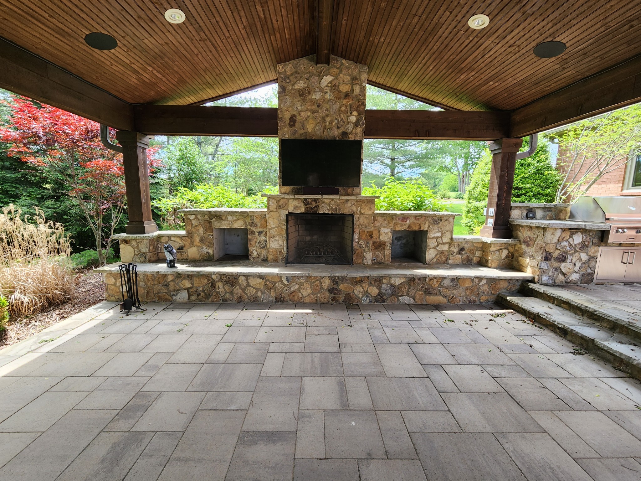 9351 Smithson Ln