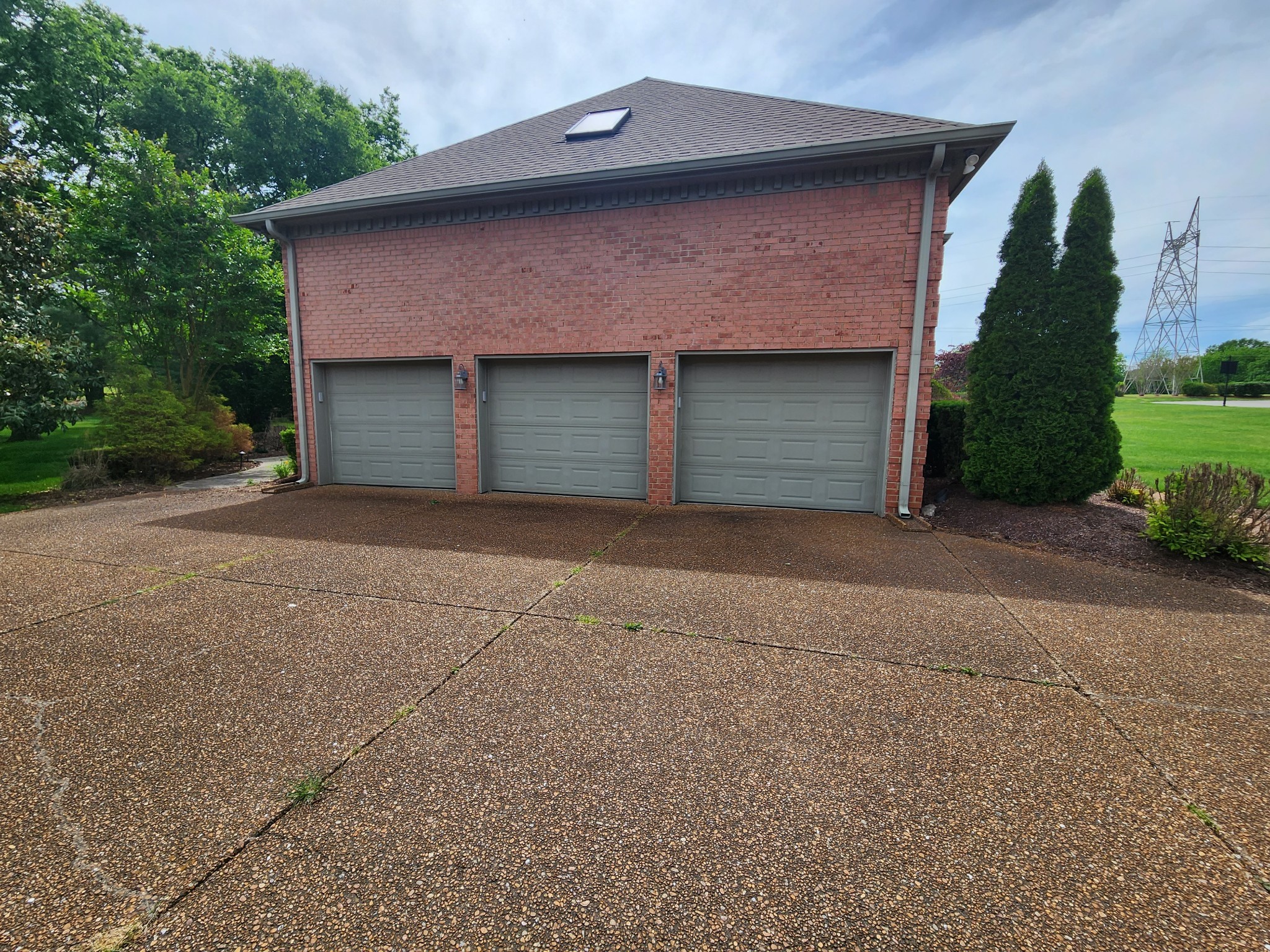 9351 Smithson Ln