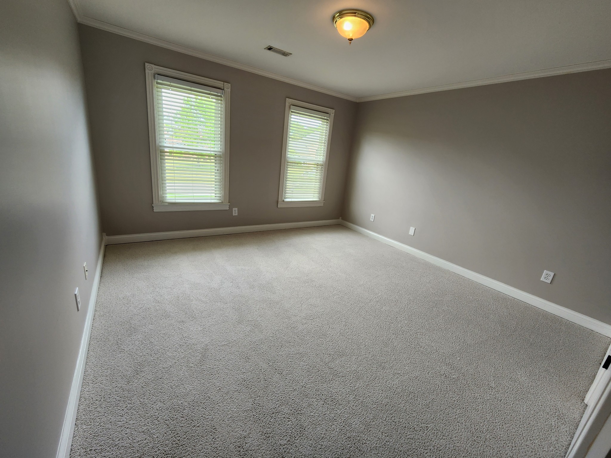 9351 Smithson Ln
