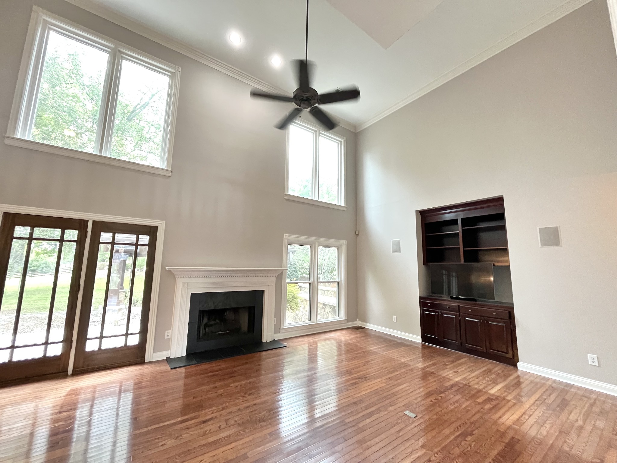 9351 Smithson Ln