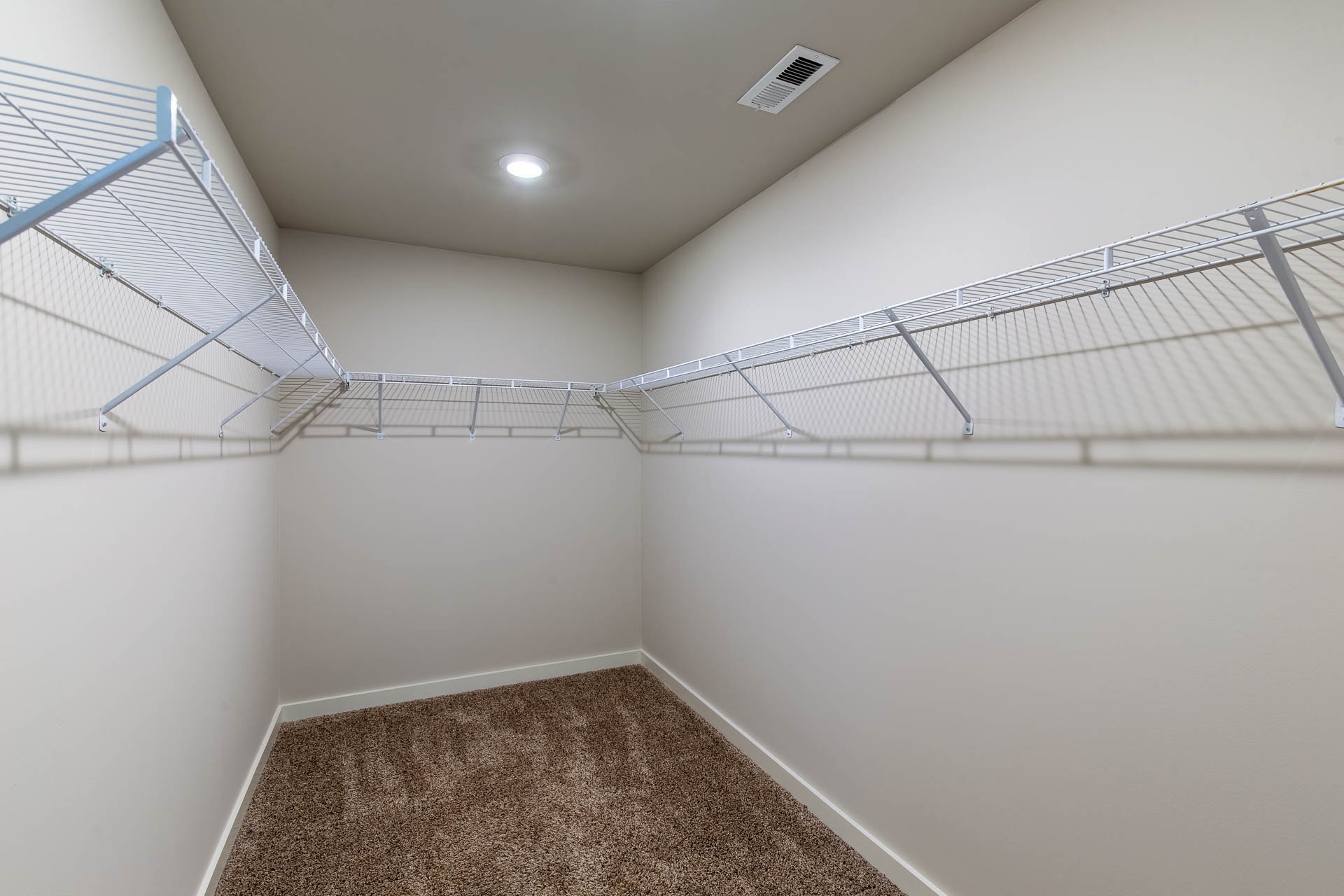 3157 Rift Ln