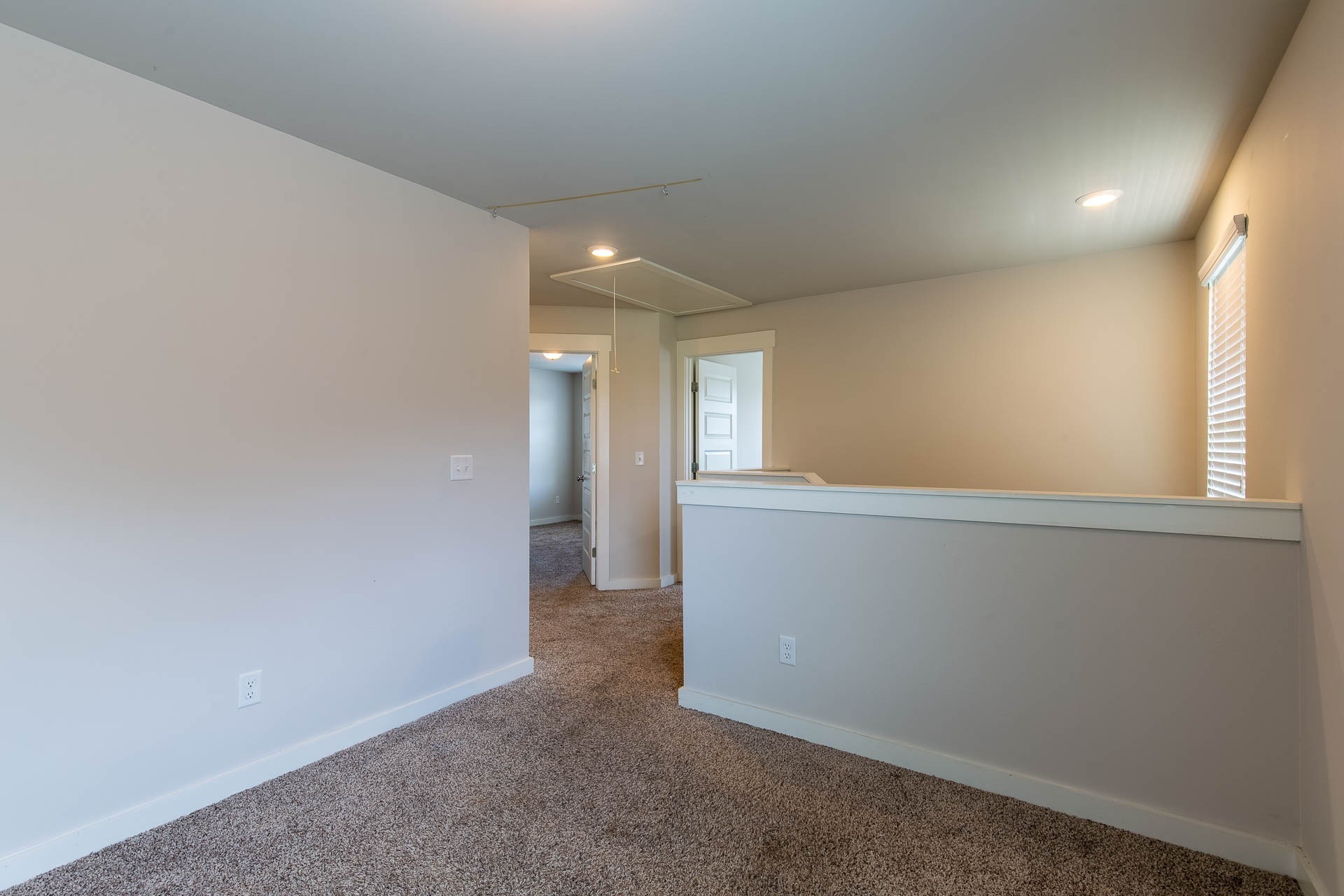 3157 Rift Ln
