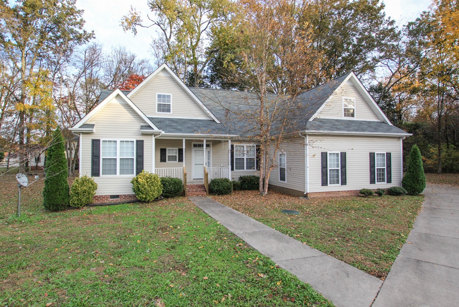 115 Gardenwood Ct