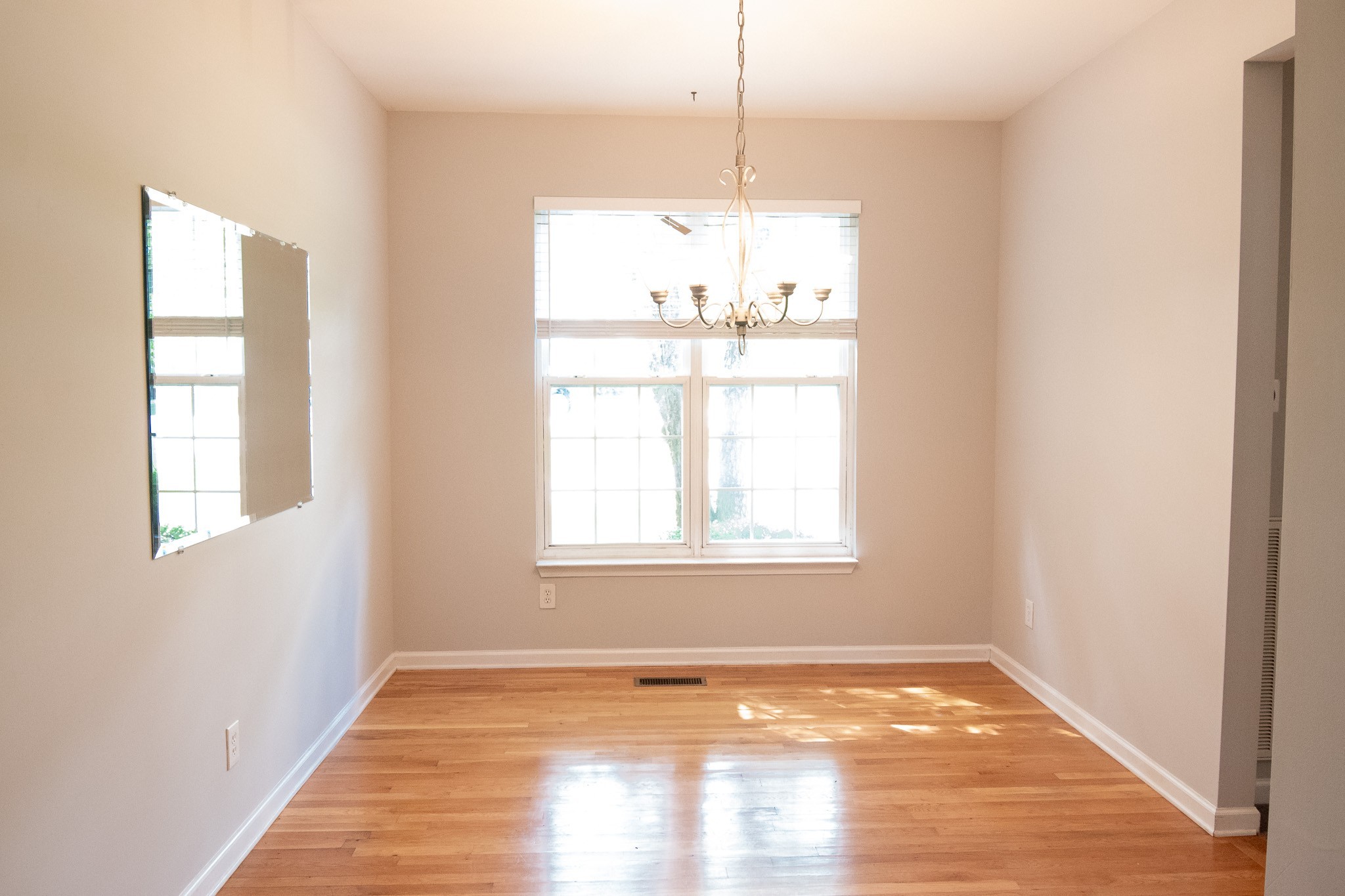 115 Gardenwood Ct
