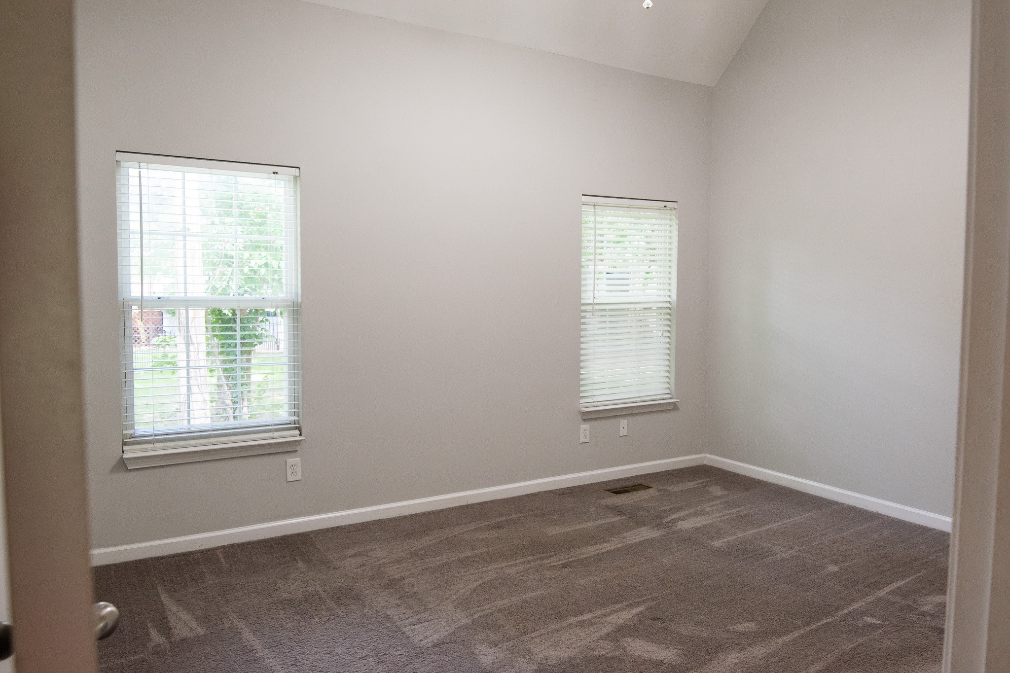 115 Gardenwood Ct