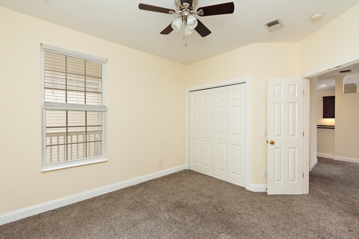 4316 Summercrest Blvd Unit: 524