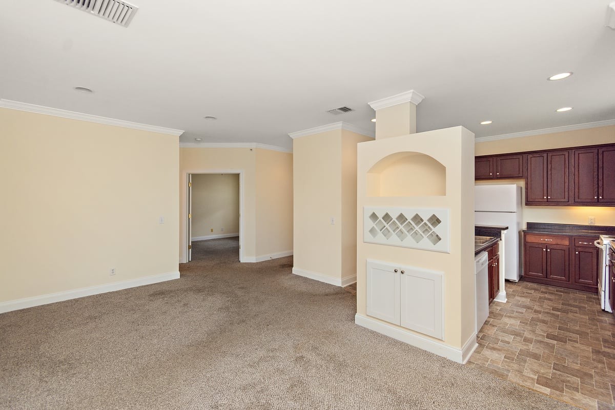 4316 Summercrest Blvd Unit: 524